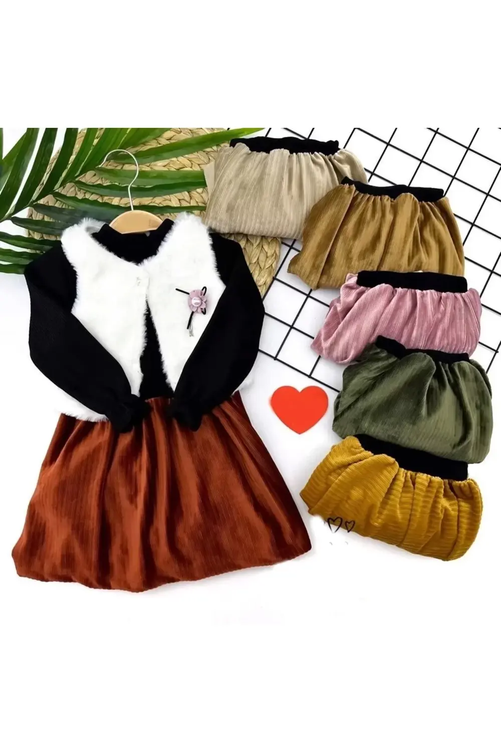 Eterelle Kadife Etekli Tüylü Yelek Uzun Kollu Siyah Sweat 3lü Kız