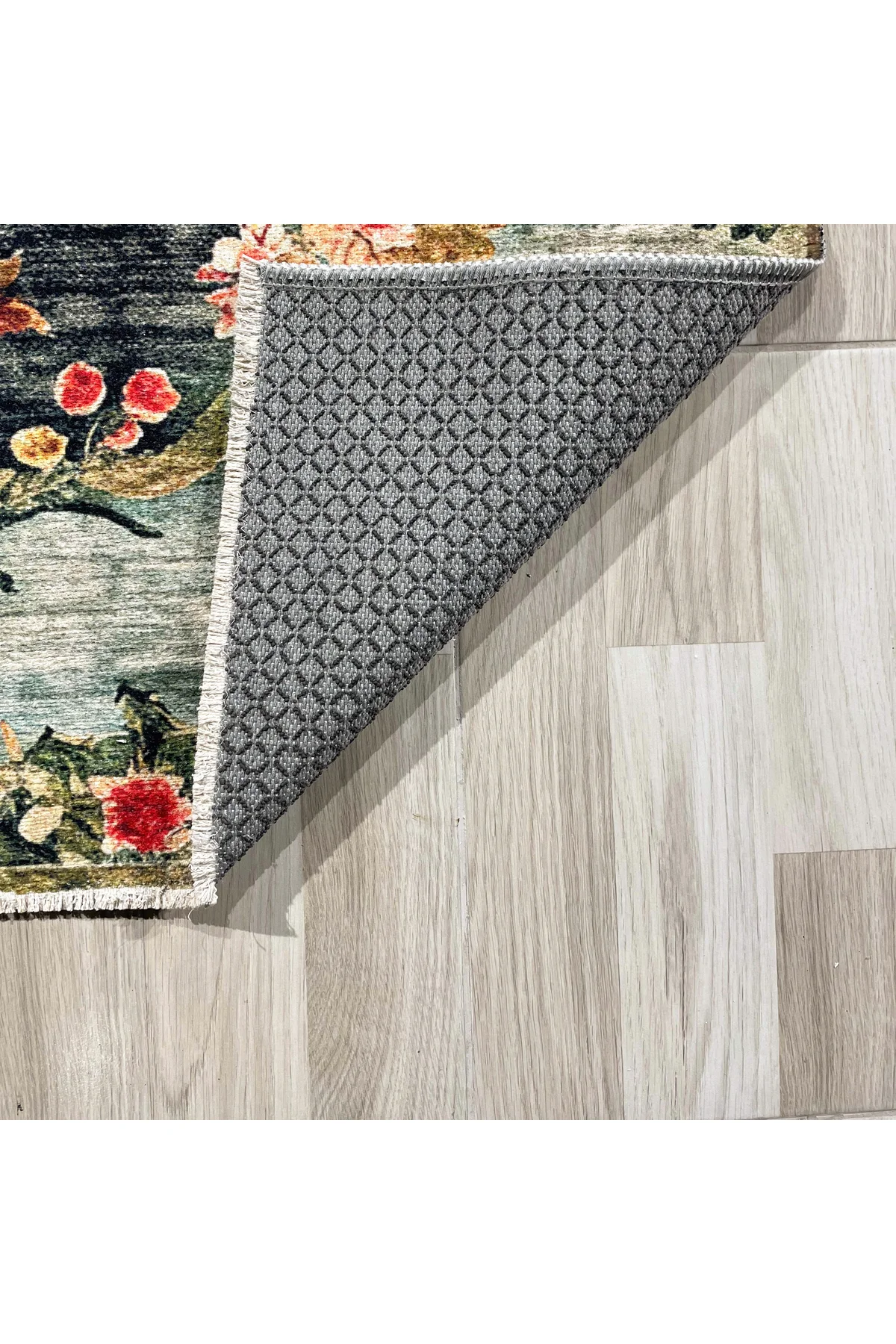 Etnik Çiçekli Karabağ Desenli Şönil Halı Kilim Kaymaz Pamuk Taban
