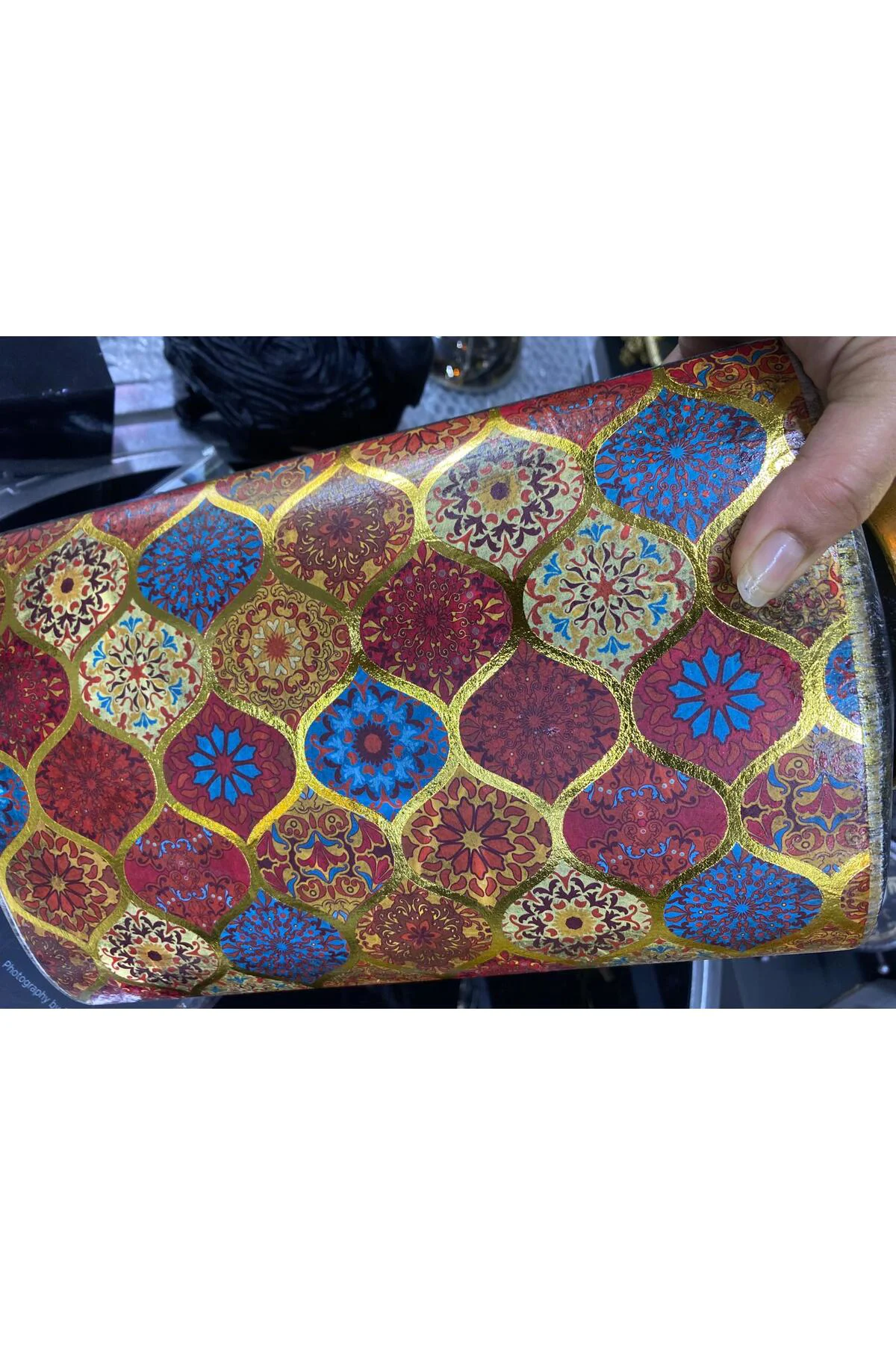 Etnik Desenli Seramik Kapaklı Vazo Kırmızı