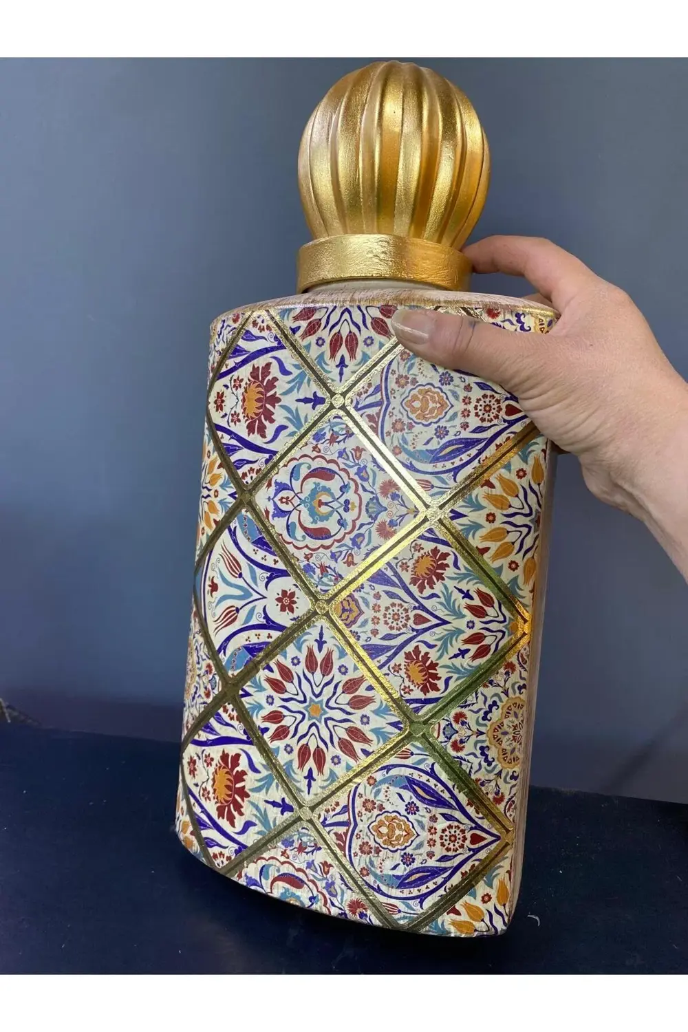 Etnik Desenli Seramik Kapaklı Vazo Sarı