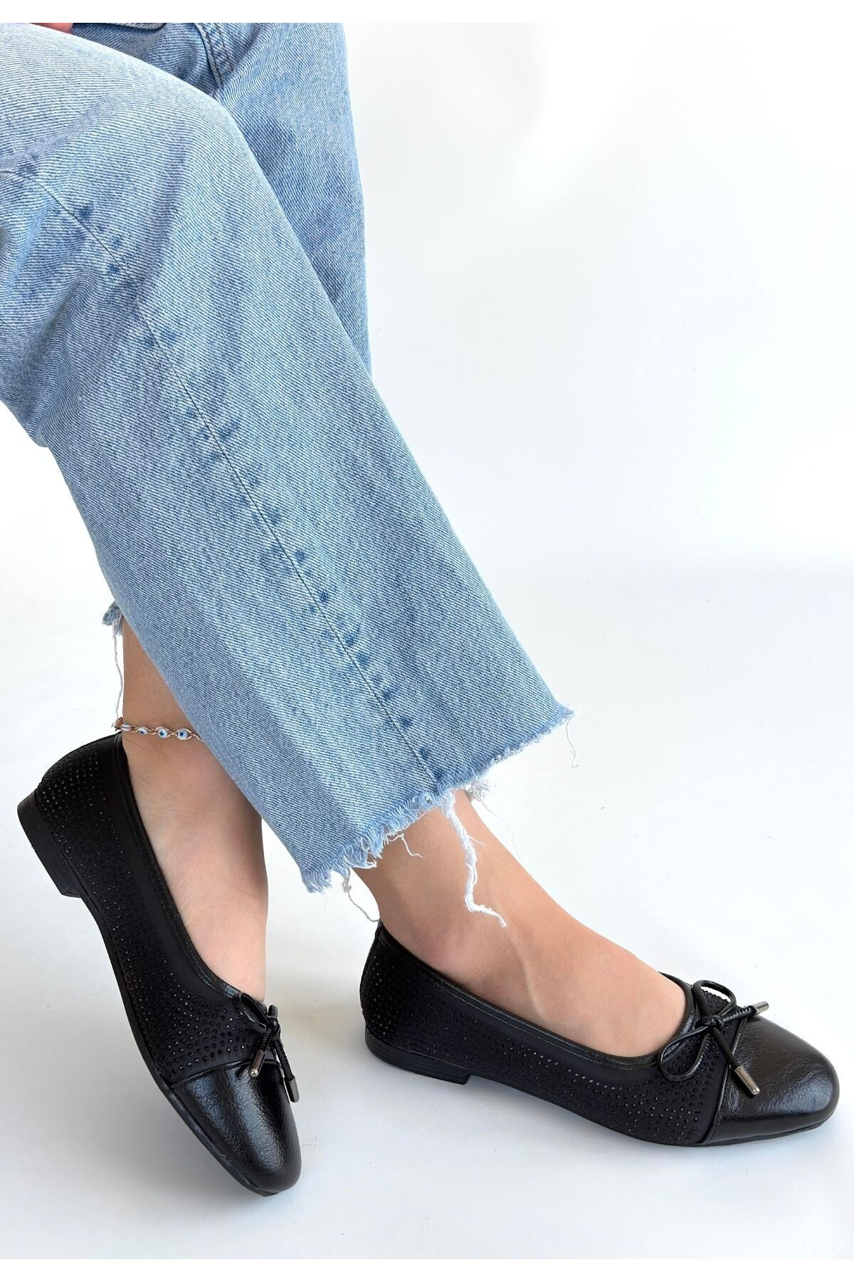 Etya Siyah Cilt Babet Ayakkabı - Lisinya
