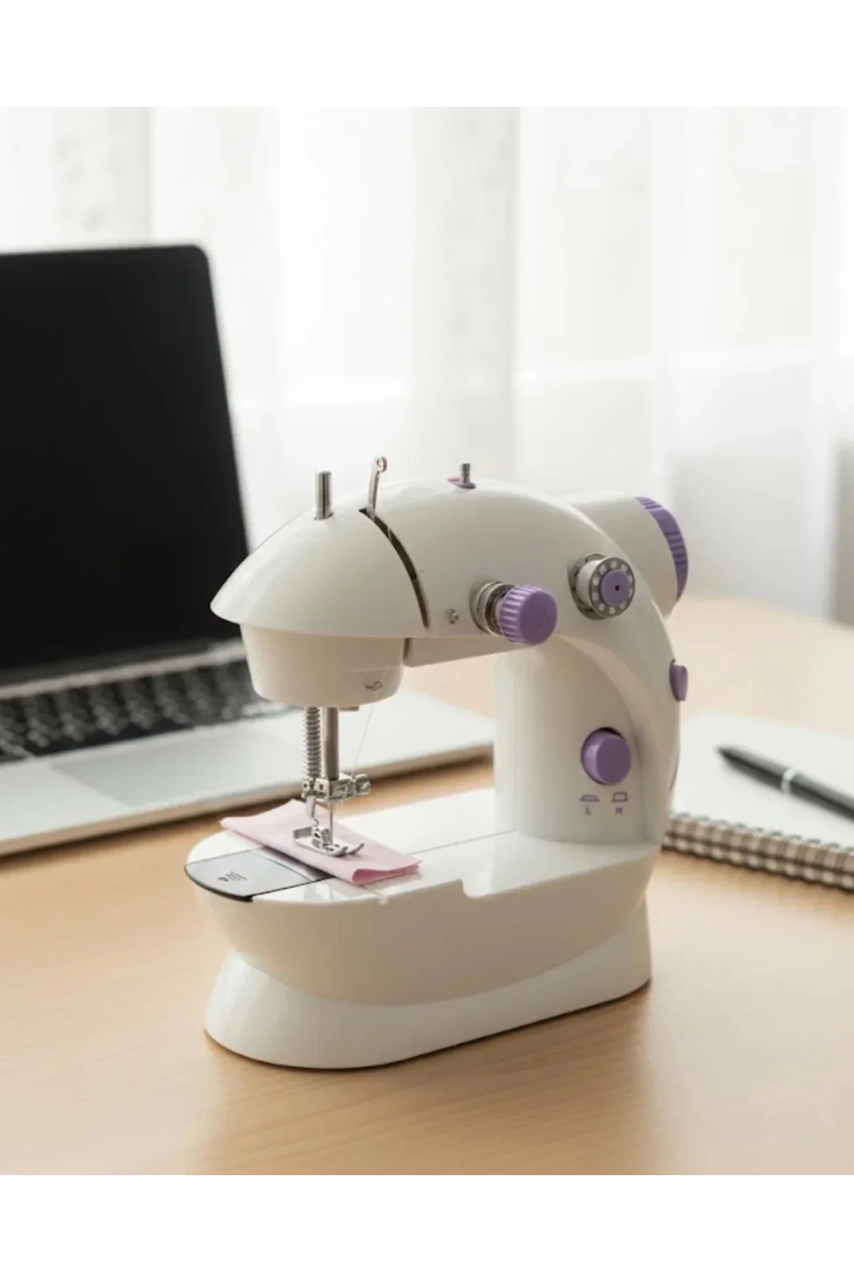 Ev Tipi Mini Dikiş Makinesi Ayarlanabilir Hız ve Işıklı Ev Tipi Mini Dikiş Makinesi Ayarlanabilir Hız ve Işıklı