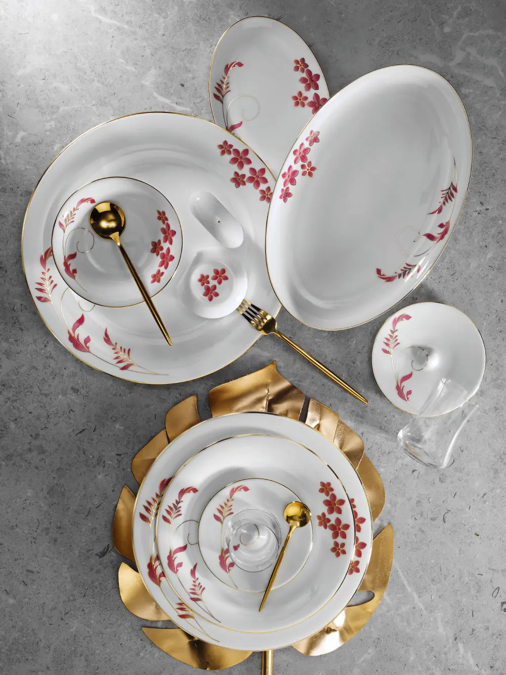 Evaliza Nostalji Çiçek 42 Parça 6 Kişilik Porselen Kahvaltı Takım