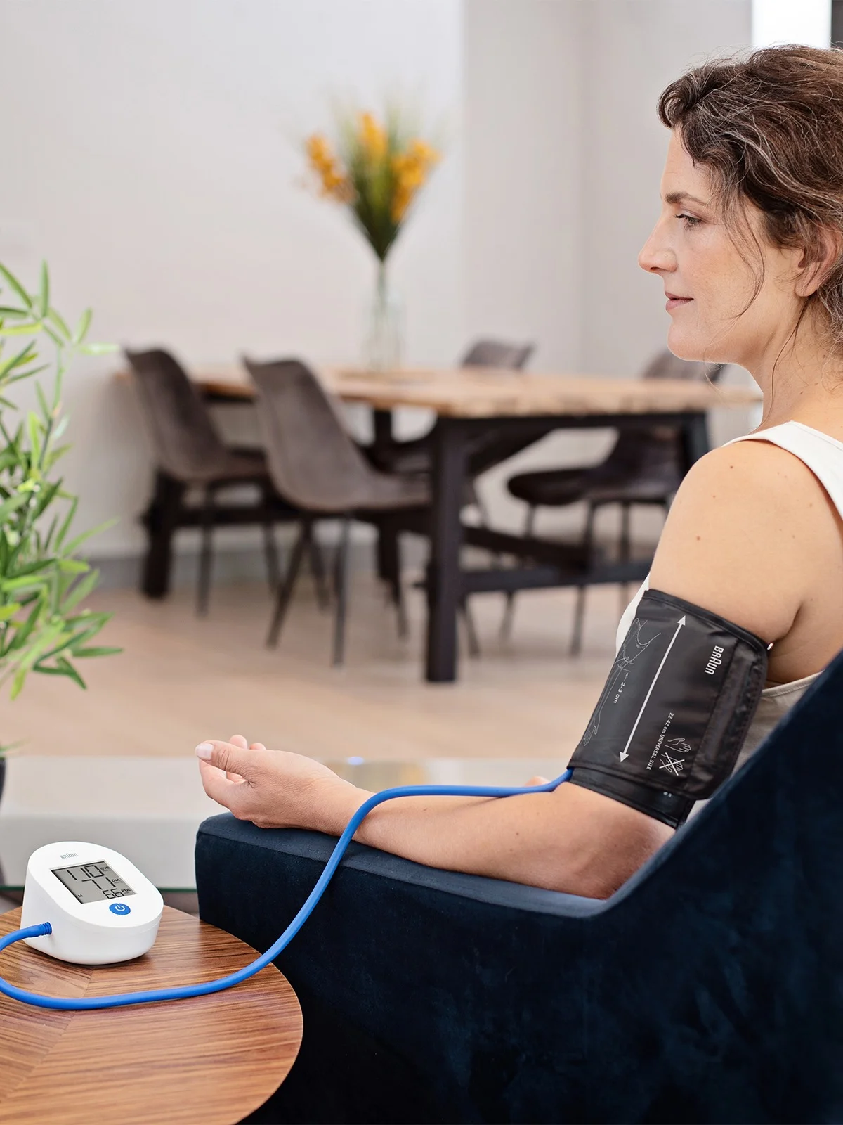 ExactFit 1E Üst Koldan Dijital Tansiyon Aleti – ESH Onaylı Klinik Doğruluk
