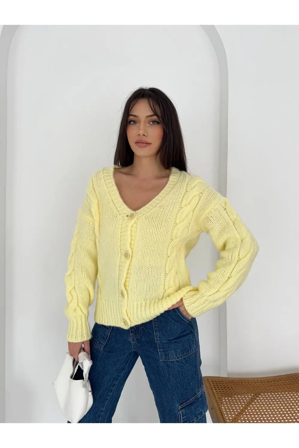 Extra Soft 4 Düğme V Yaka Hırka