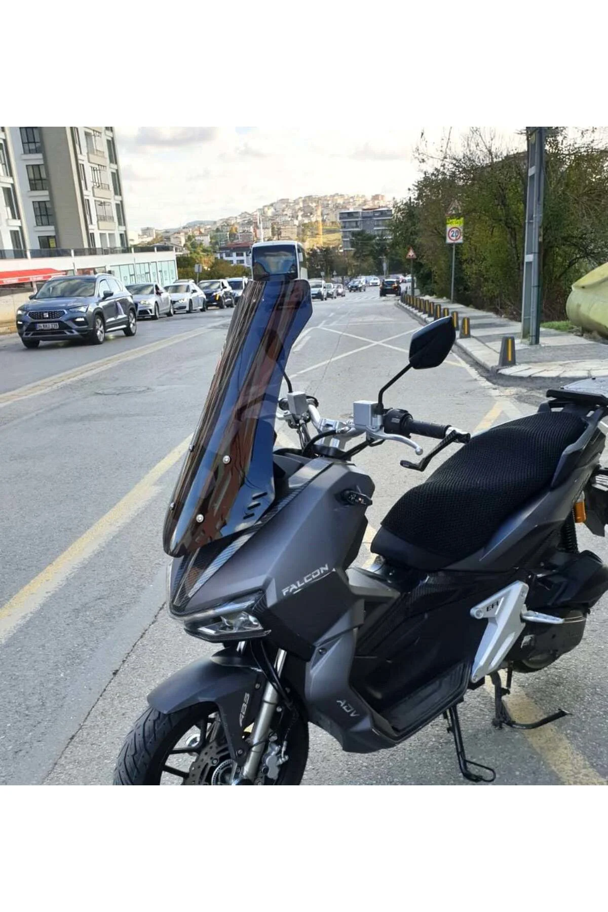 Falcon Trex 188 Ön Cam 2022-2026 Model 65cm Siyah Renkli 4mm ORTA