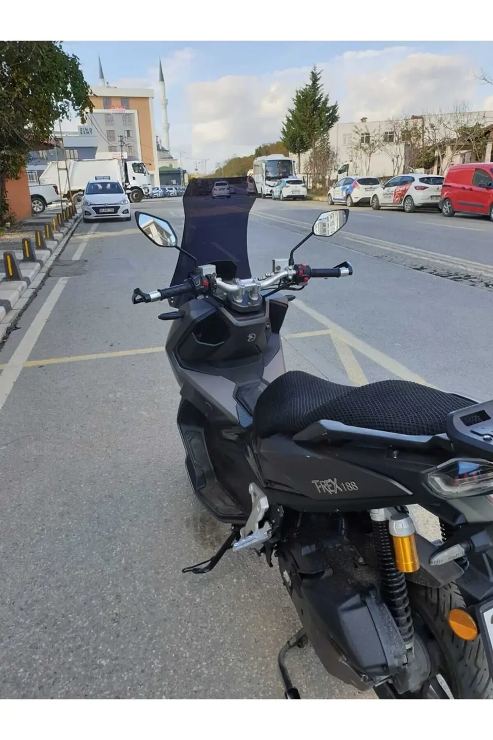 Falcon Trex 188 Ön Cam 2022-2025 Model 75cm Siyah Renkli 4mm UZUN