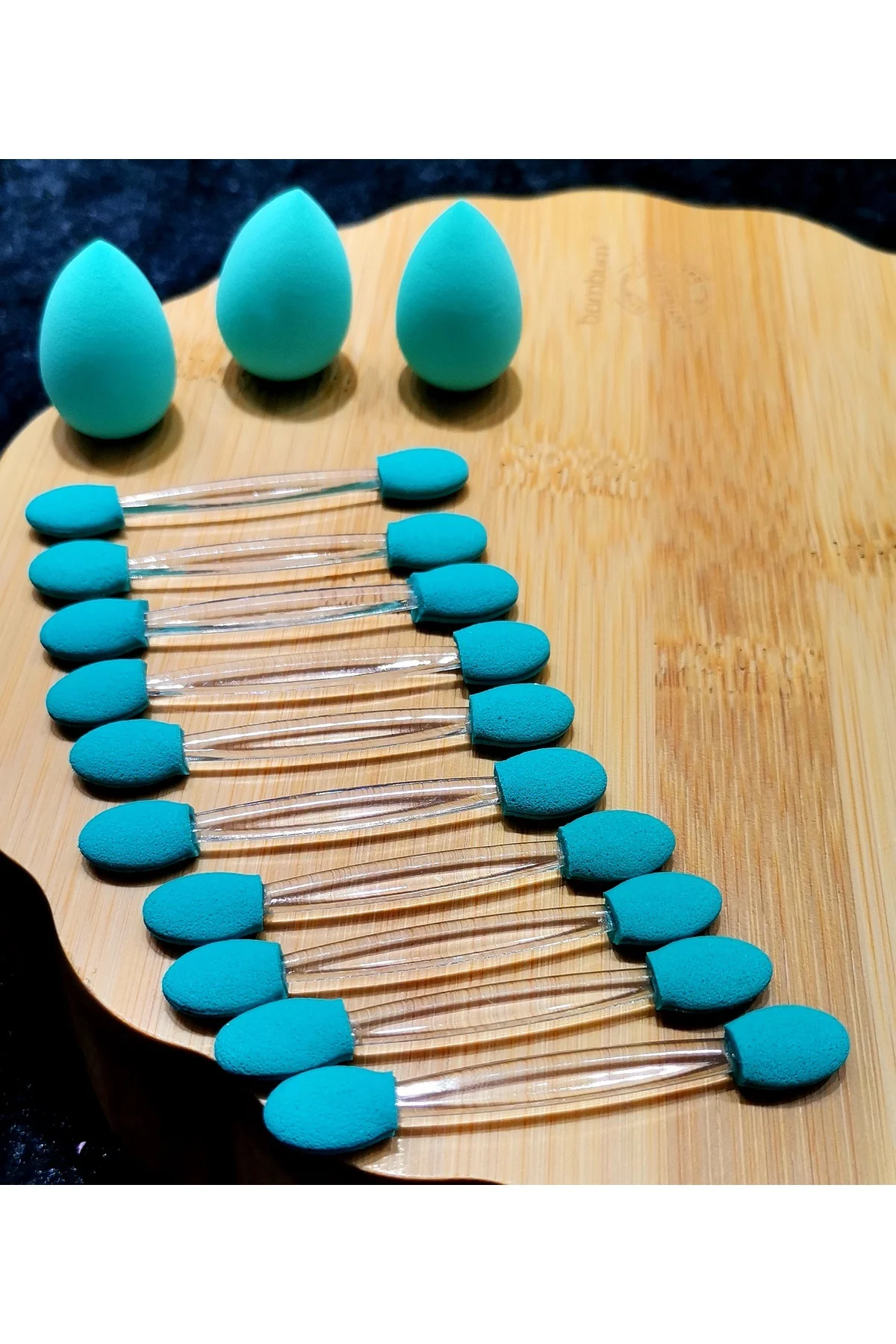 Far Fırçası Ve Minik Makyaj Süngeri