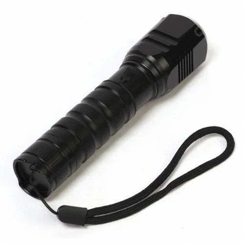 F.b.ı F-82 T6 Led Zoomlu 2000 Lm Yüksek Işık Şarjlı El Feneri