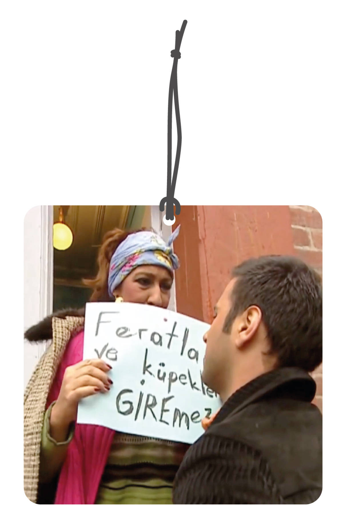 Feratlar ve Köpekler Giremez Görselli Dekoratif Oto Kokusu ve Aks