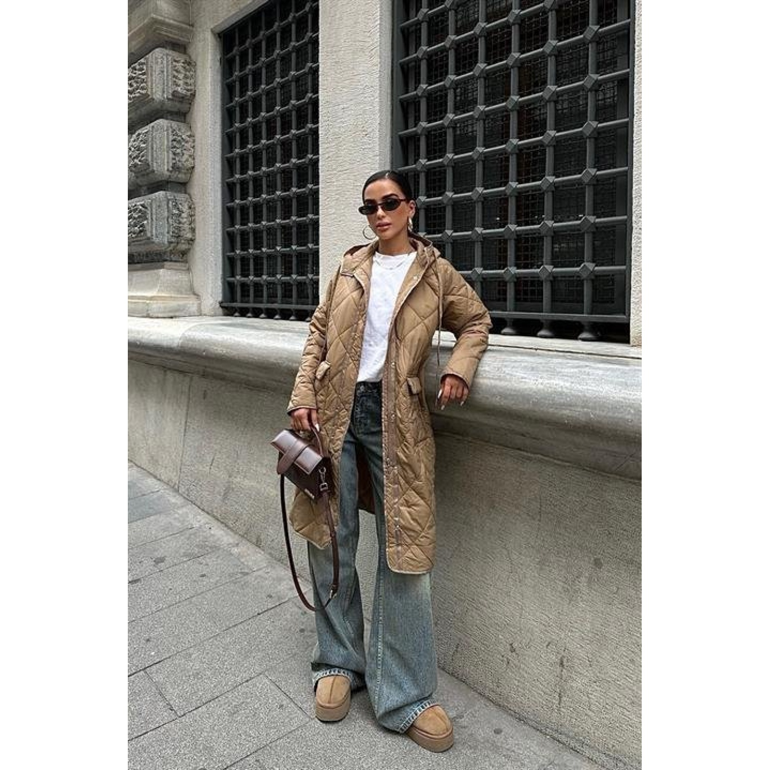 Fermuar Ve Kapşonlu Uzun Kapitone Mont