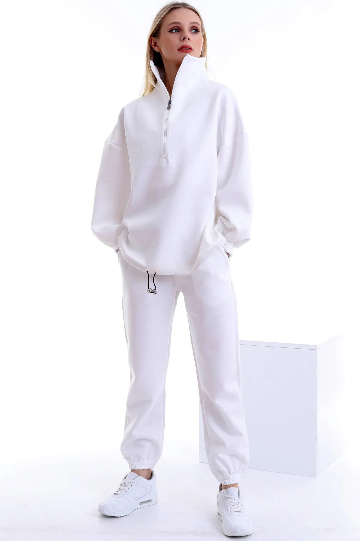 Fermuarlı Dik Yakalı Cepli Yumuşak Ve Rahat Spor Eşofman Takım