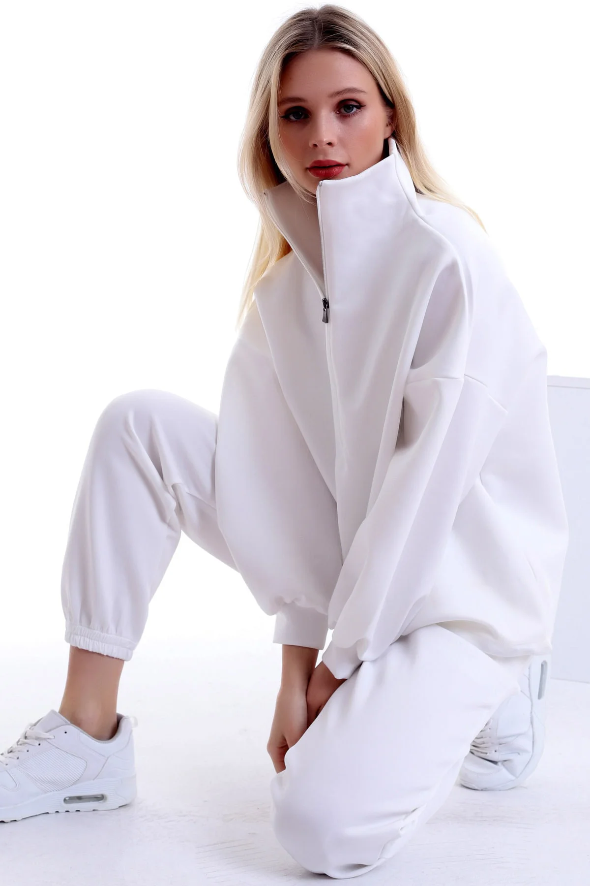 Fermuarlı Dik Yakalı Cepli Yumuşak Ve Rahat Spor Eşofman Takım