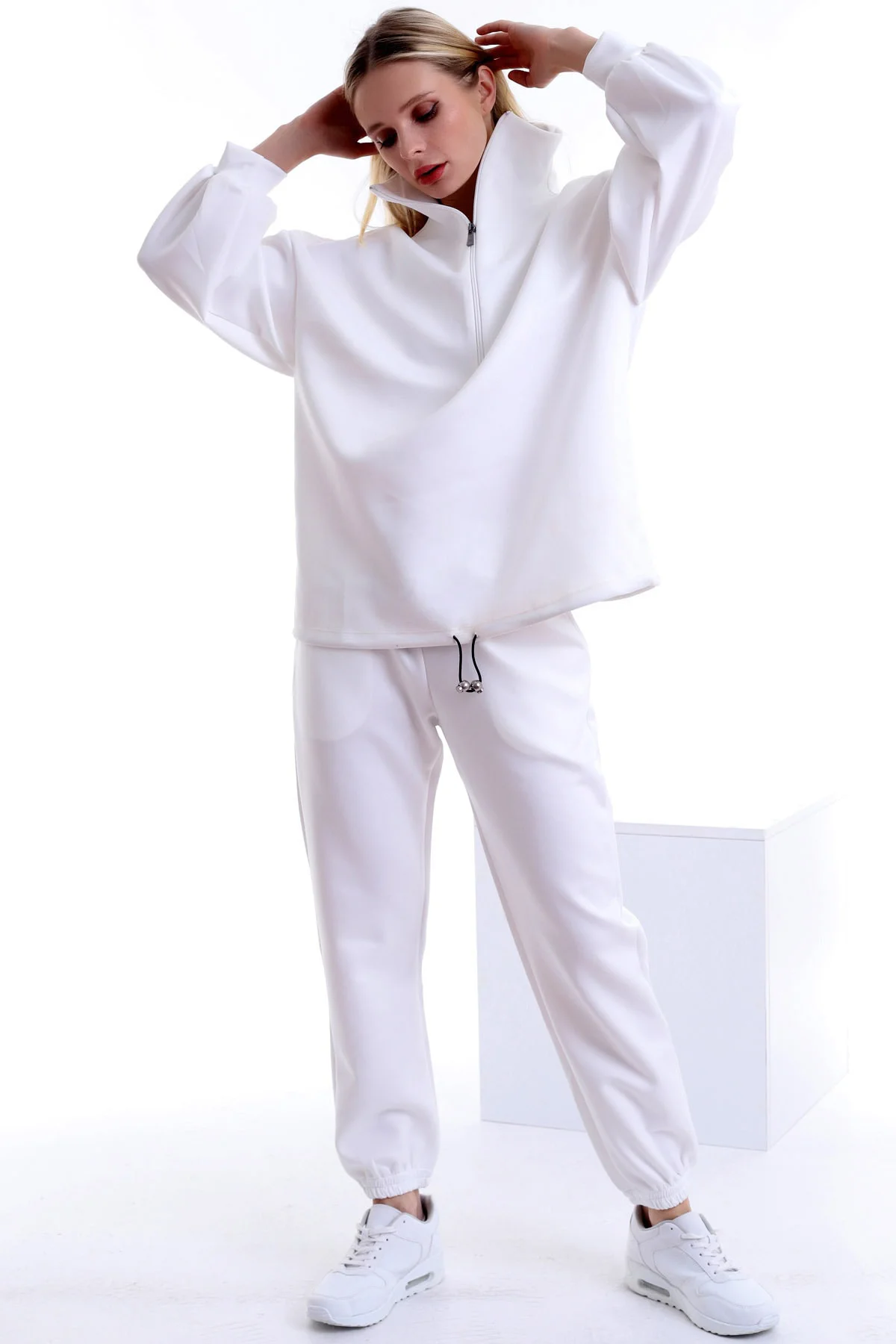 Fermuarlı Dik Yakalı Cepli Yumuşak Ve Rahat Spor Eşofman Takım