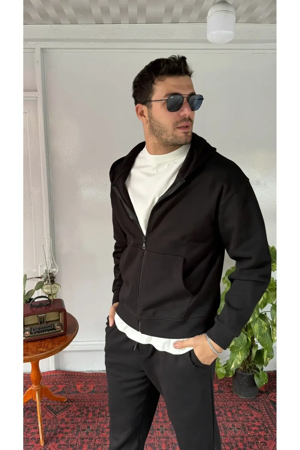 Fermuarlı Kapşonlu 8008