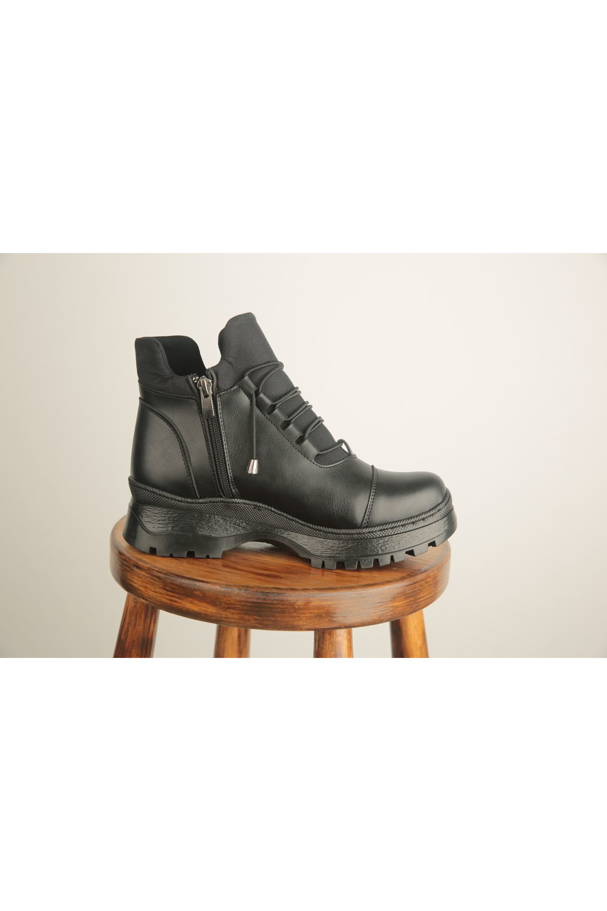 Nayad Bal Fermuarlı Siyah Kadın Su Geçirmez Kaymaz Hafif Kullanımı Rahat Kı