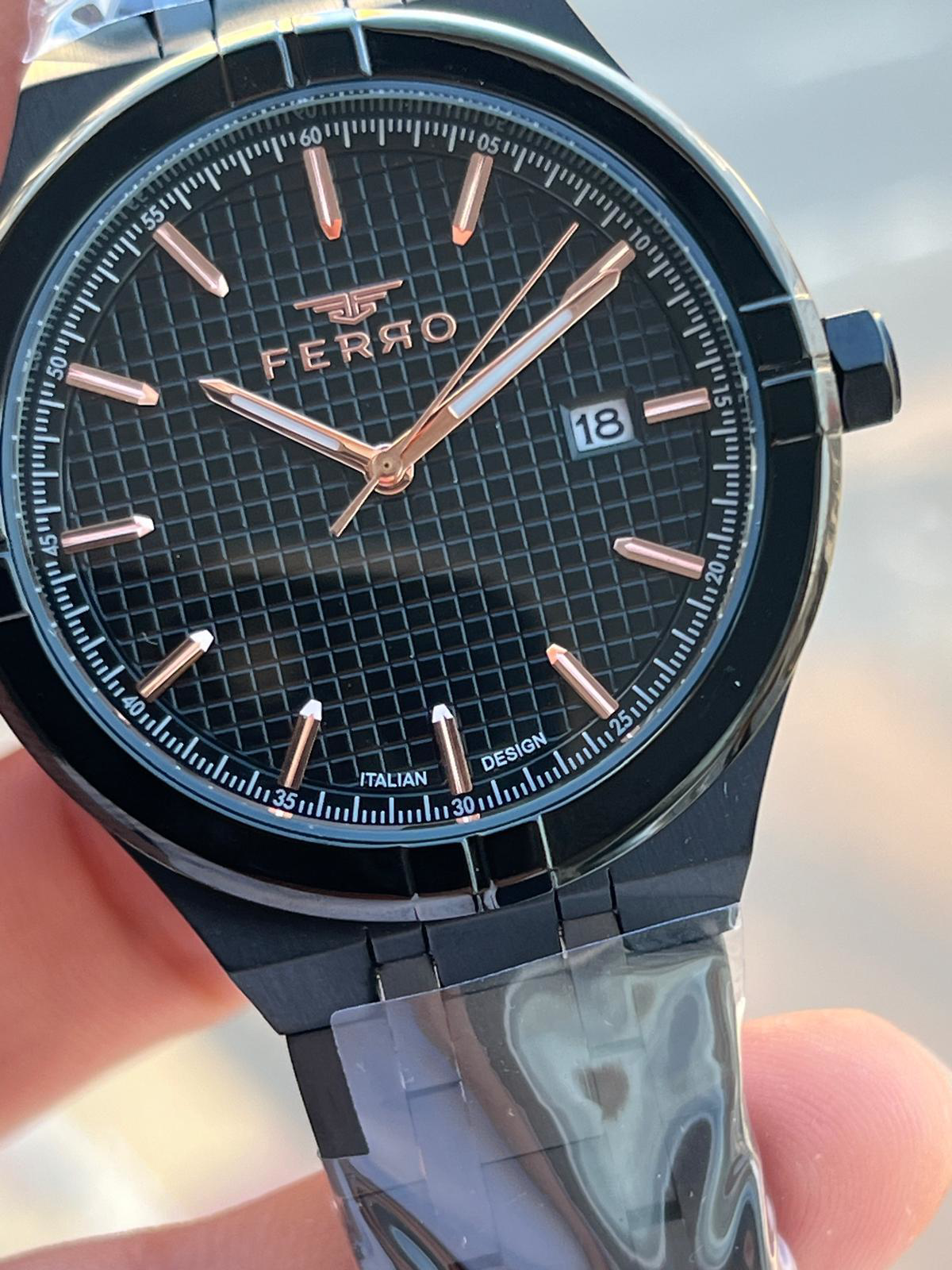 Ferro Çelik Kordon Takvimli Kadran 30 Mt Suya Dayanıklı Erkek Kol