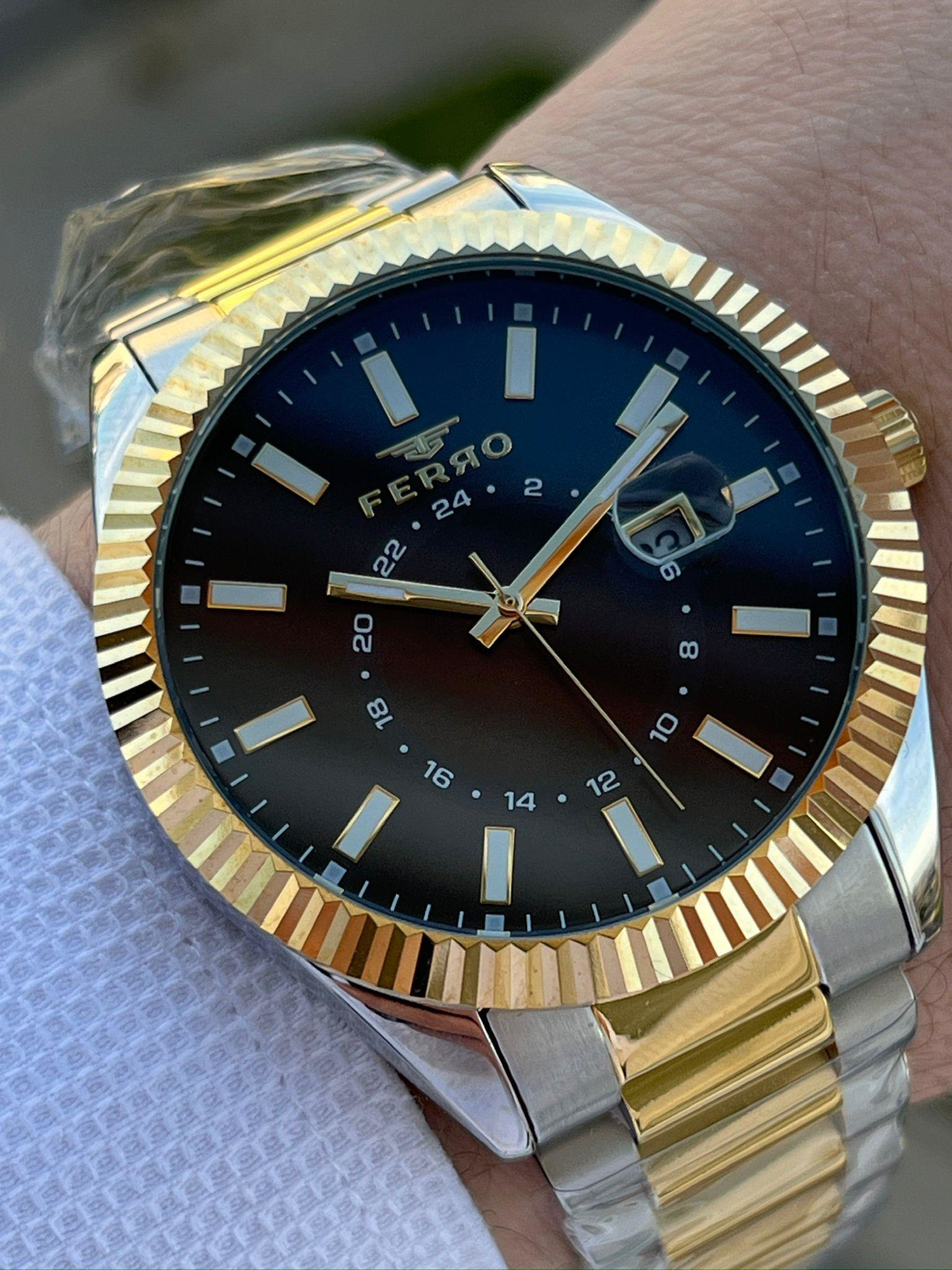 Ferro Çelik Kordon Takvimli 30 Mt Su Geçirmez Erkek Kol Saat EFM1