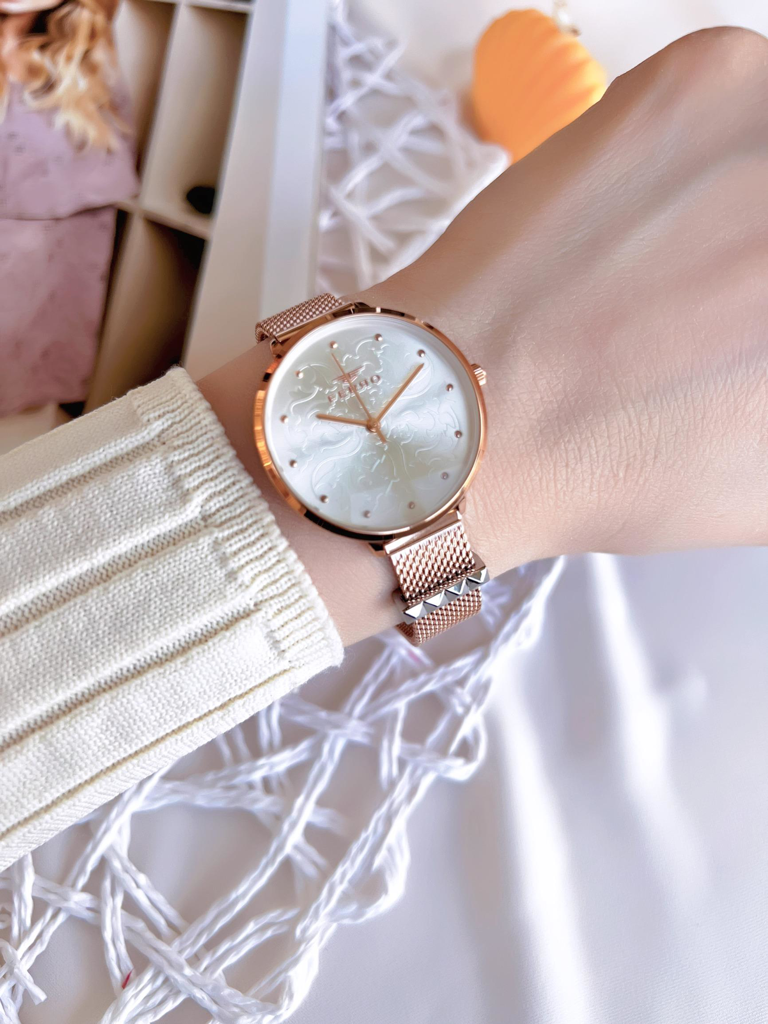 Ferro Hasır Kordonlu Rose Gold Kararmaz Renk Atmaz 3 Atm Özel Ta Ferro Hasır Kordonlu Rose Gold Kararmaz Renk Atmaz 3 Atm Özel Ta