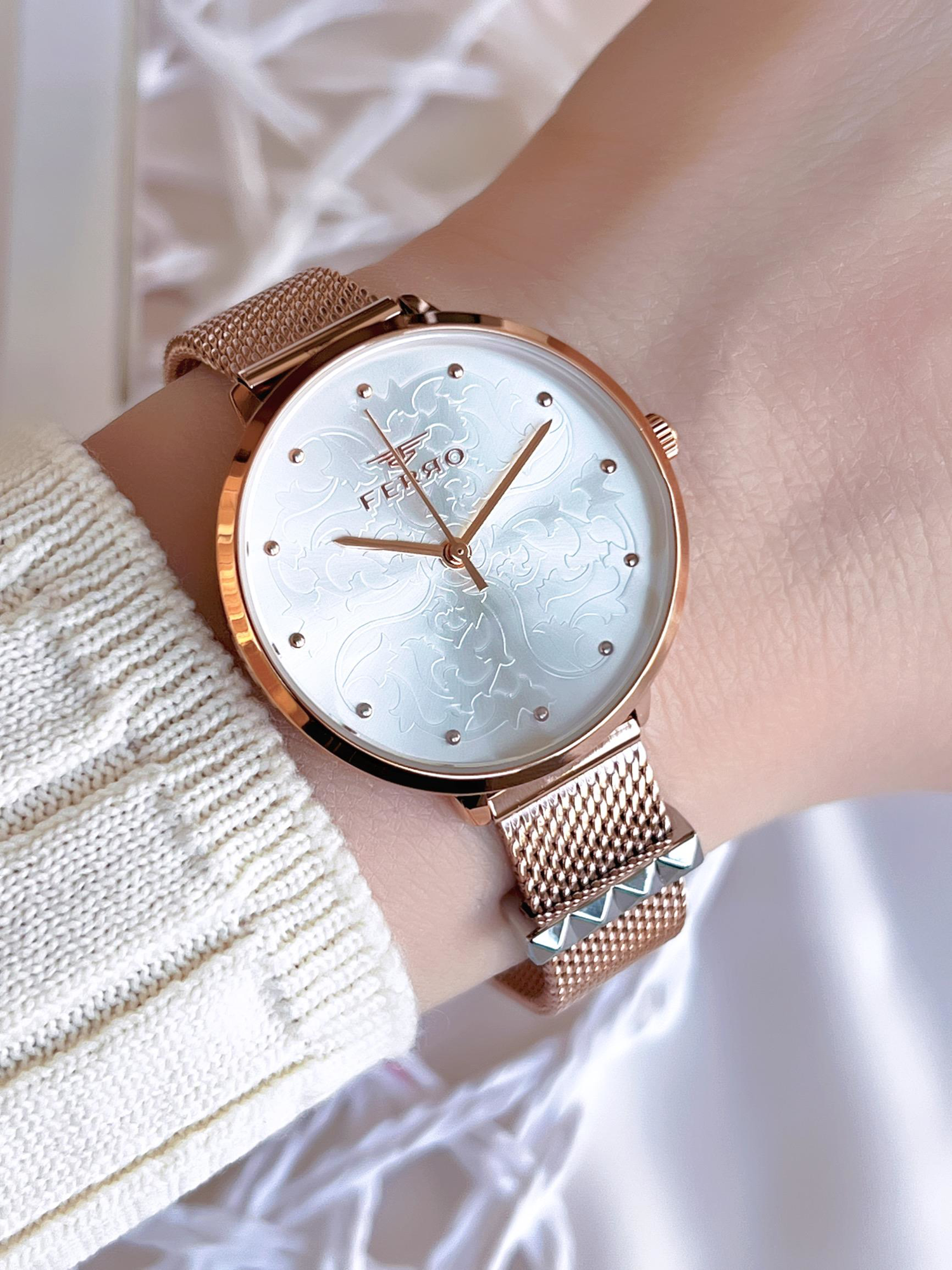 Ferro Hasır Kordonlu Rose Gold Kararmaz Renk Atmaz 3 Atm Özel Ta Ferro Hasır Kordonlu Rose Gold Kararmaz Renk Atmaz 3 Atm Özel Ta