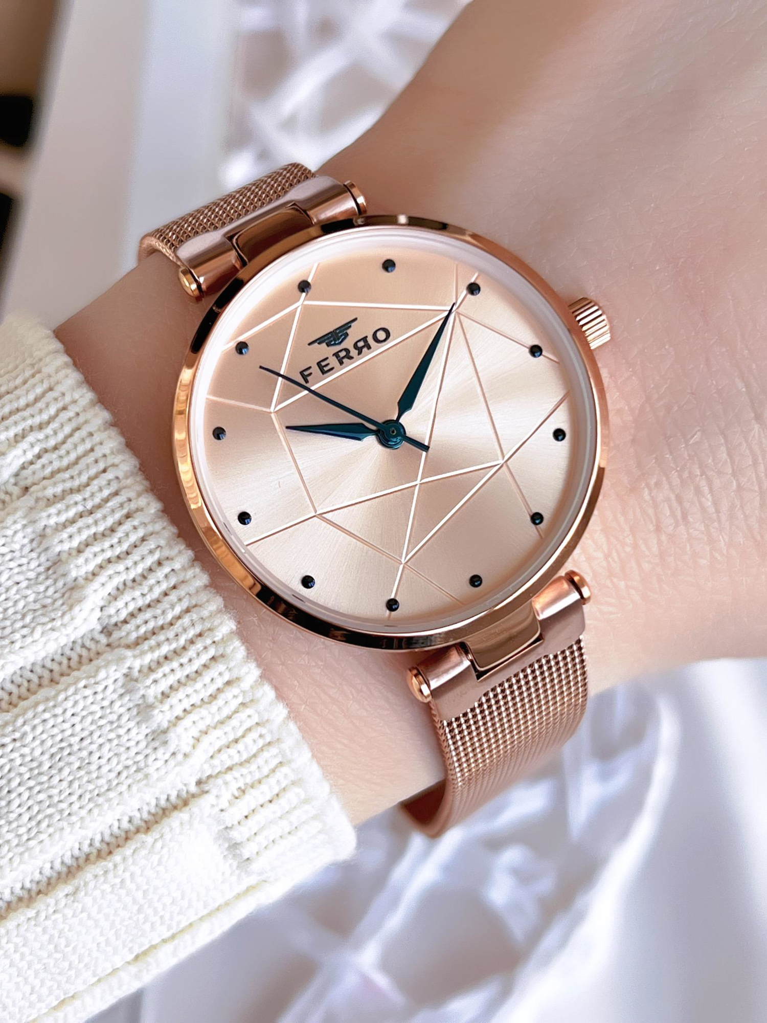 Ferro Hasır Kordonlu Rose Gold Kararmaz Renk Atmaz 3 Atm  Özel Ta