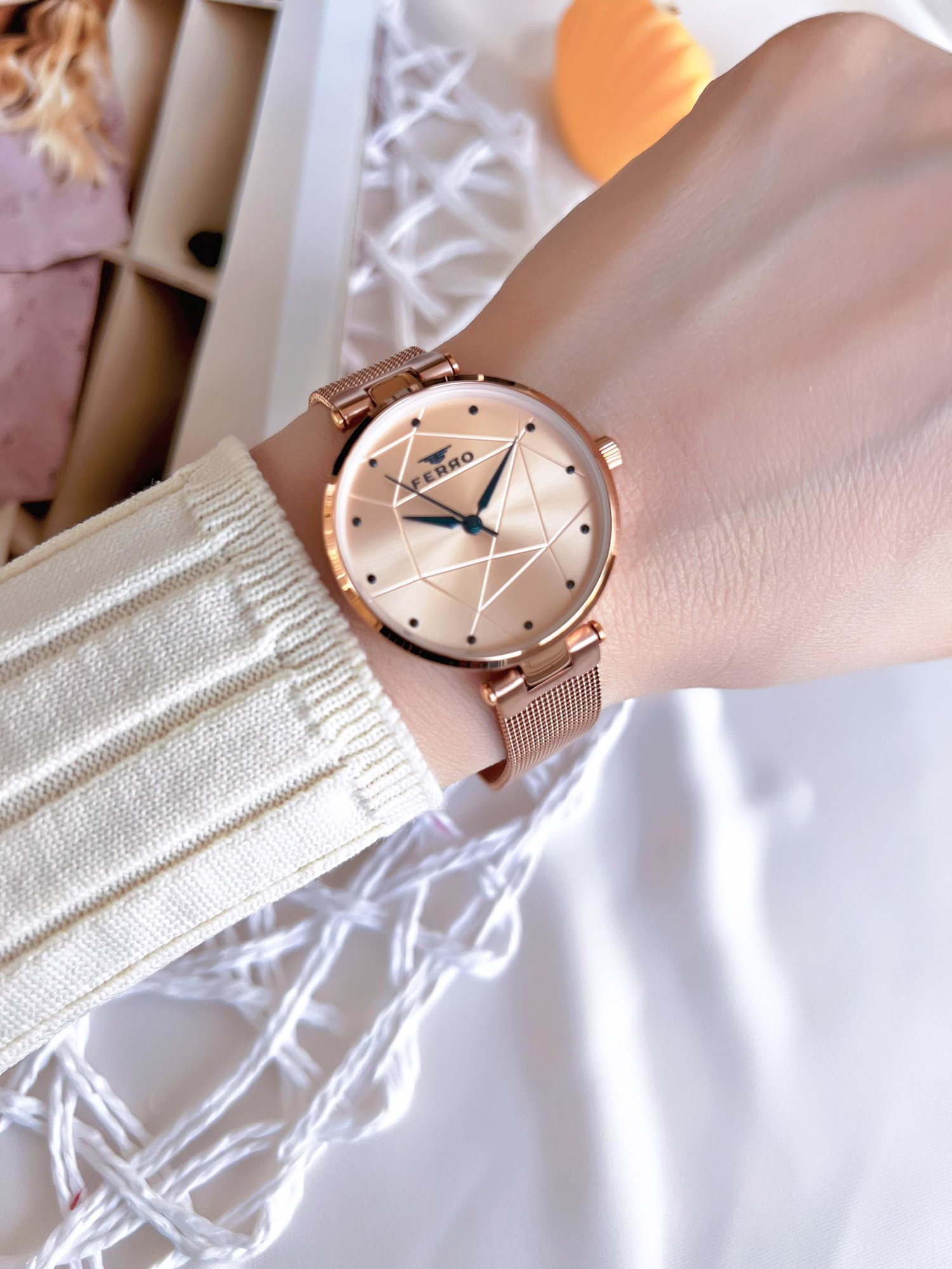 Ferro Hasır Kordonlu Rose Gold Kararmaz Renk Atmaz 3 Atm  Özel Ta
