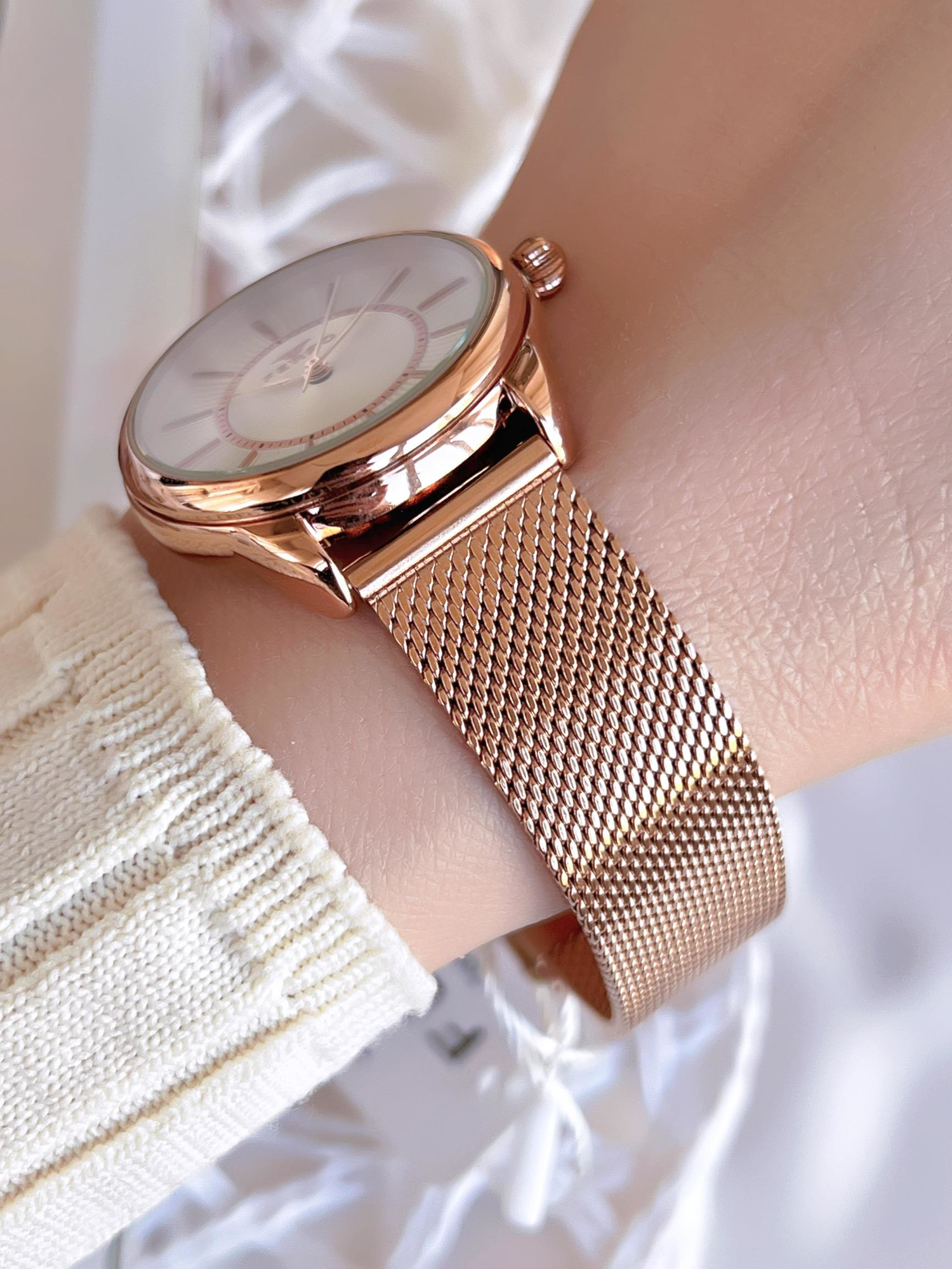 Ferro Hasır Kordonlu Rose Gold Kararmaz Renk Atmaz 3 Atm Özel Ta Ferro Hasır Kordonlu Rose Gold Kararmaz Renk Atmaz 3 Atm Özel Ta