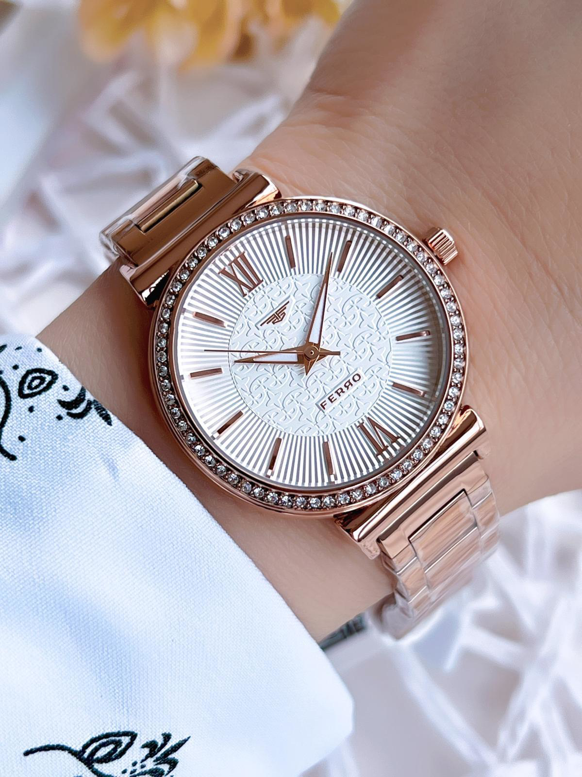 Ferro Rose Gold Renk 3 Atm Suya Dayanıklı Çelik Kordon Özel Tasar Ferro Rose Gold Renk 3 Atm Suya Dayanıklı Çelik Kordon Özel Tasar