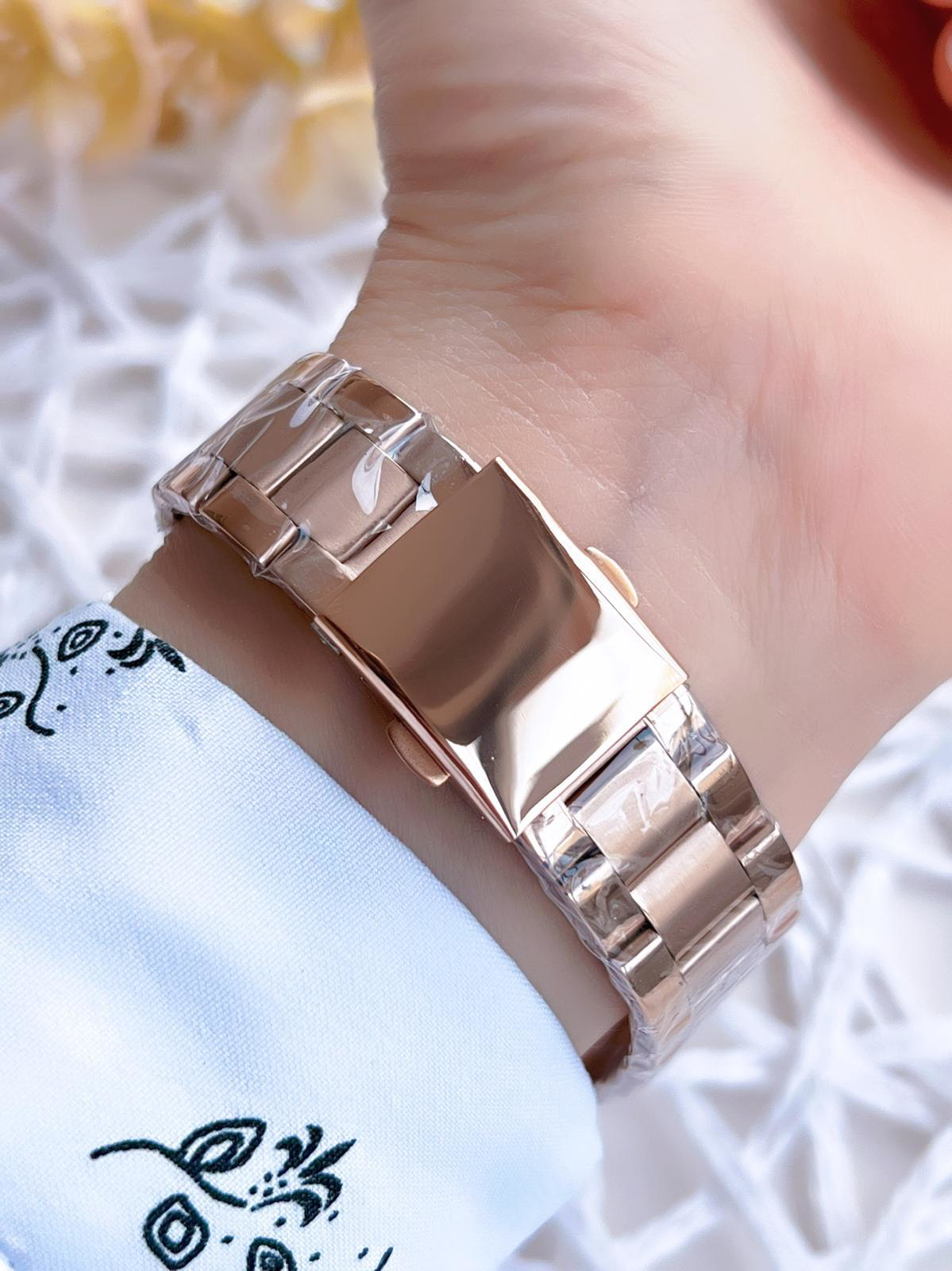 Ferro Rose Gold Renk 3 Atm Suya Dayanıklı Çelik Kordon Özel Tasar Ferro Rose Gold Renk 3 Atm Suya Dayanıklı Çelik Kordon Özel Tasar