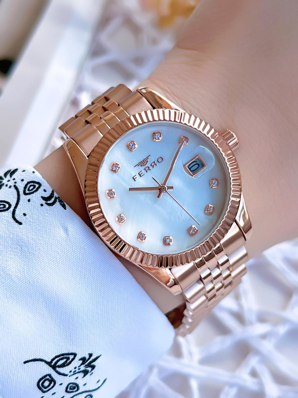 Ferro Rose Gold Renk 3 Atm Suya Dayanıklı Çelik Kordon Özel Tasar Ferro Rose Gold Renk 3 Atm Suya Dayanıklı Çelik Kordon Özel Tasar