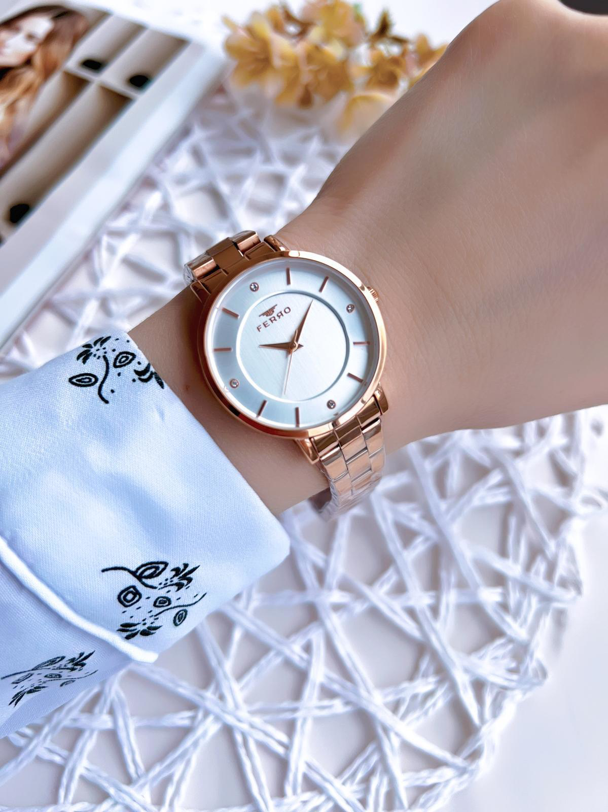 Ferro Rose Gold Renk 3 Atm Suya Dayanıklı Çelik Kordon Özel Tasar Ferro Rose Gold Renk 3 Atm Suya Dayanıklı Çelik Kordon Özel Tasar