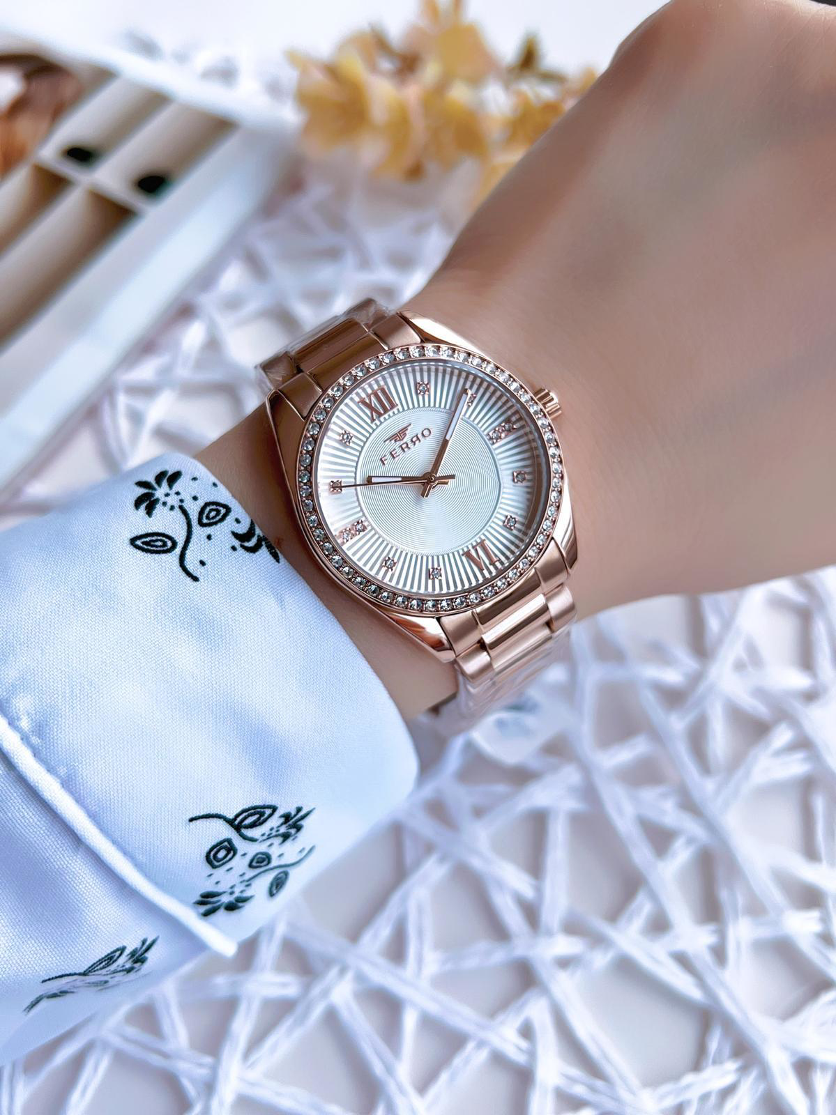 Ferro Rose Gold Renk 3 Atm Suya Dayanıklı Çelik Kordon Özel Tasar Ferro Rose Gold Renk 3 Atm Suya Dayanıklı Çelik Kordon Özel Tasar