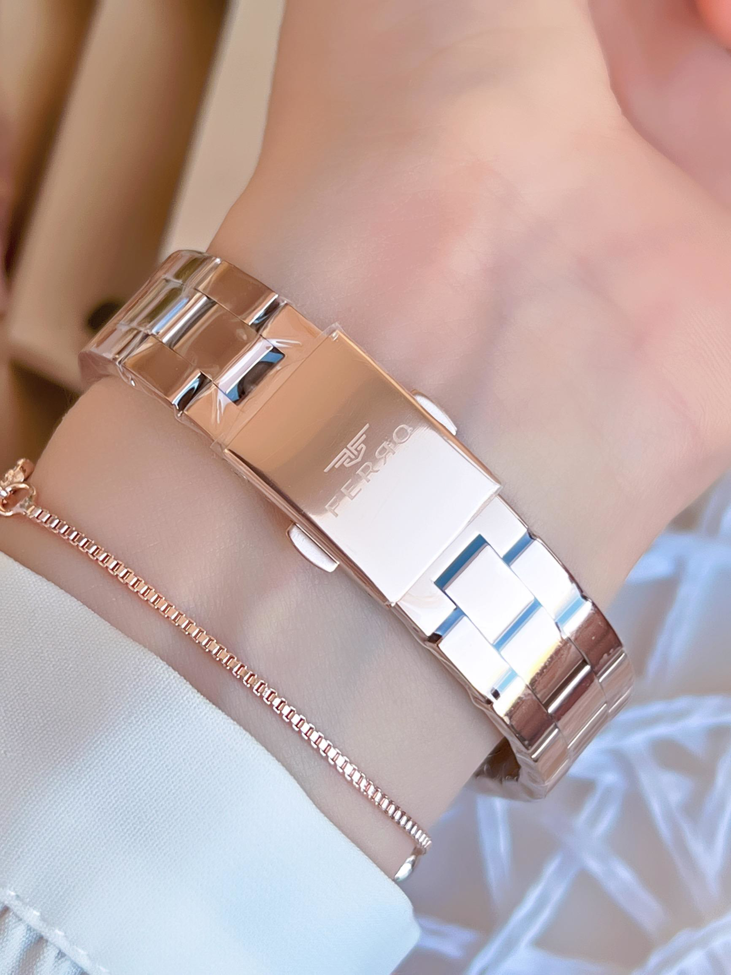 Ferro Rose/Gold Renk Kararmaz Renk Atmaz 3 Atm Özel Tasarım Kadı Ferro Rose/Gold Renk Kararmaz Renk Atmaz 3 Atm Özel Tasarım Kadı