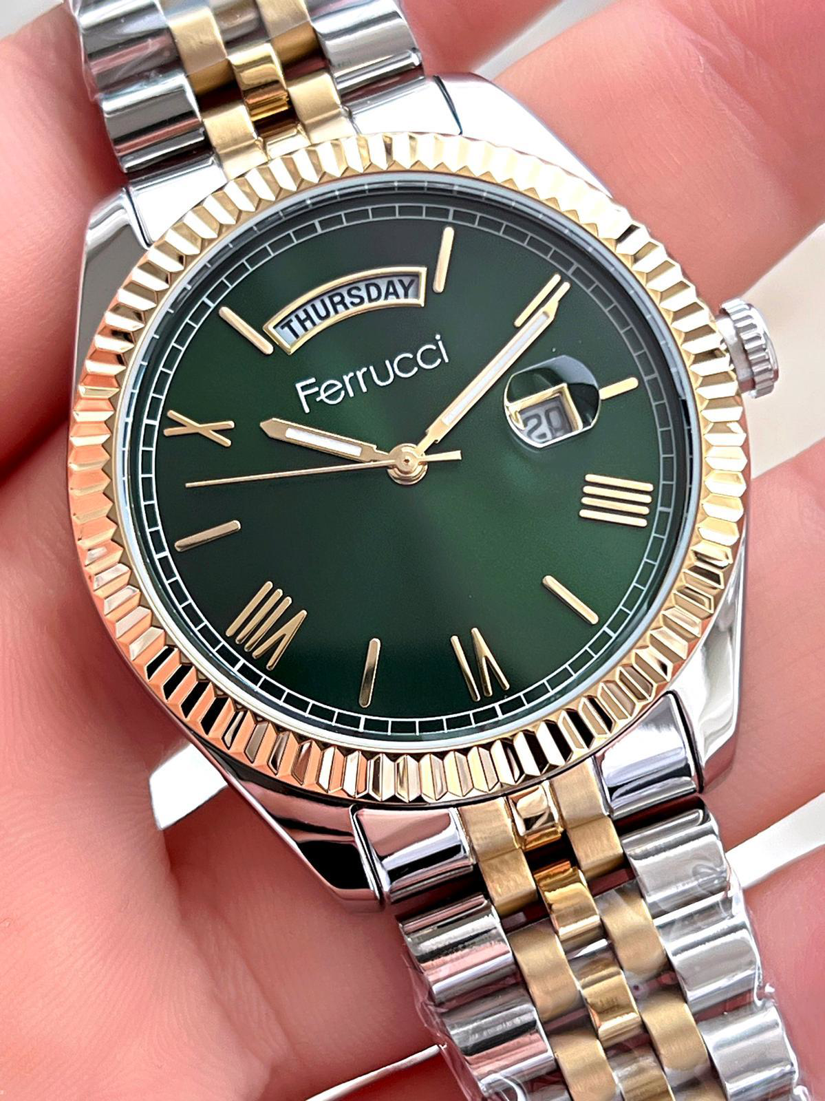 Ferrucci Rolex Model Çelik Kordon Takvimli Kadran 30 Mt Suya Daya Ferrucci Rolex Model Çelik Kordon Takvimli Kadran 30 Mt Suya Daya