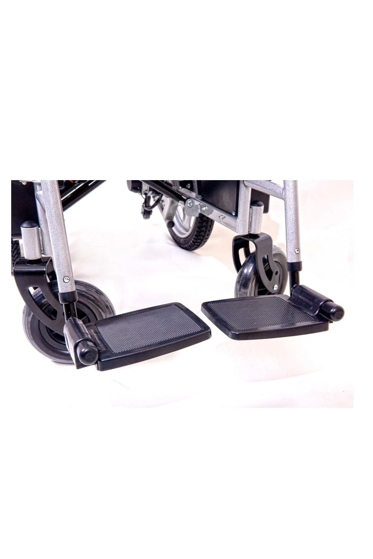 Fh901 Eco Plus Akülü Tekerlekli Sandalye Fh901 Eco Plus Akülü Tekerlekli Sandalye