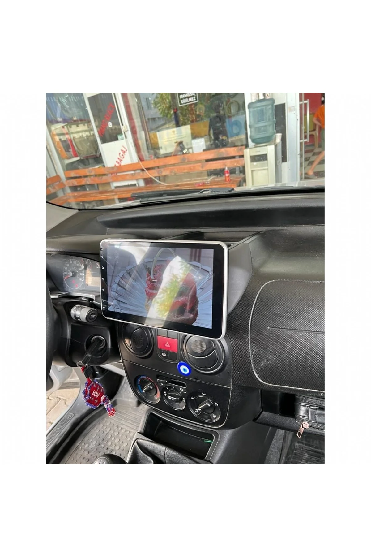 FİAT FİORİNO 10inç 360 DERECE DÖNEN ANDROİD EKRAN MULTİMEDYA 2 GB RAM 32 HAFIZA GERİ GÖRÜŞ KAMERA H