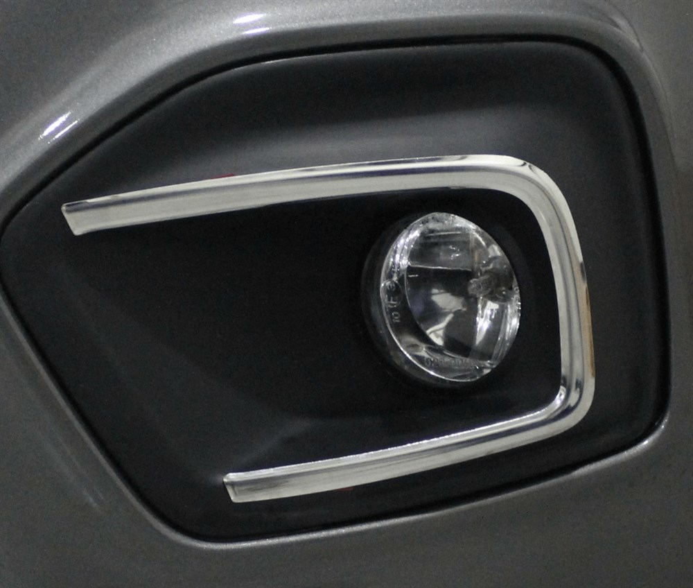Fiat Fiorino Uyumlu Sis Farı Çerçevesi 2 Parça Krom 2016 Ve Sonra