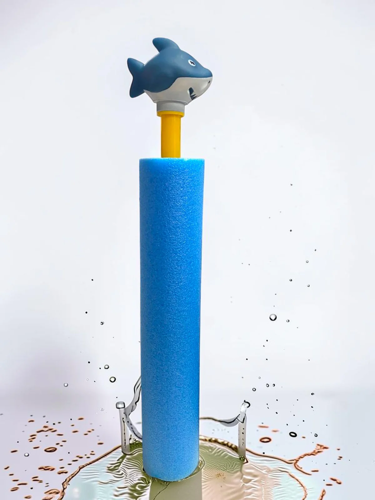 Figürlü Köpük Su Pompası Oyuncağı (45 cm) - Köpekbalığı - Mavi