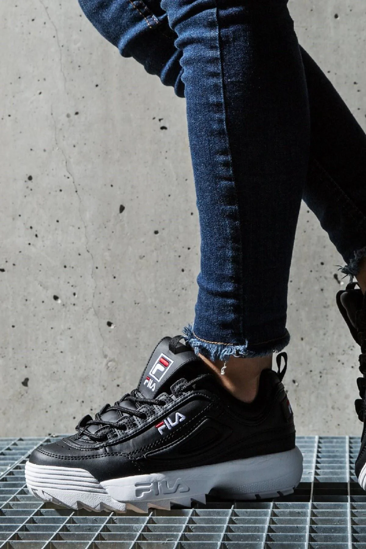 Fila Disruptor Low Unisex Sneaker Siyah Yüksek Taban Günlük Spor Ayakkabı Fiyatı, Yorumları ve Özellikleri