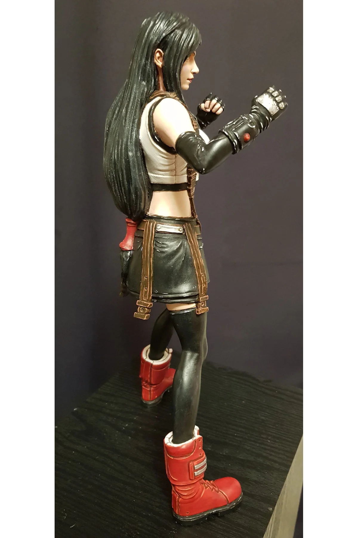 Final Fantasy 7 Tifa Lockhart Figür Final Fantasy 7 Prenses Rosa Obje Büyük Boy 25CM