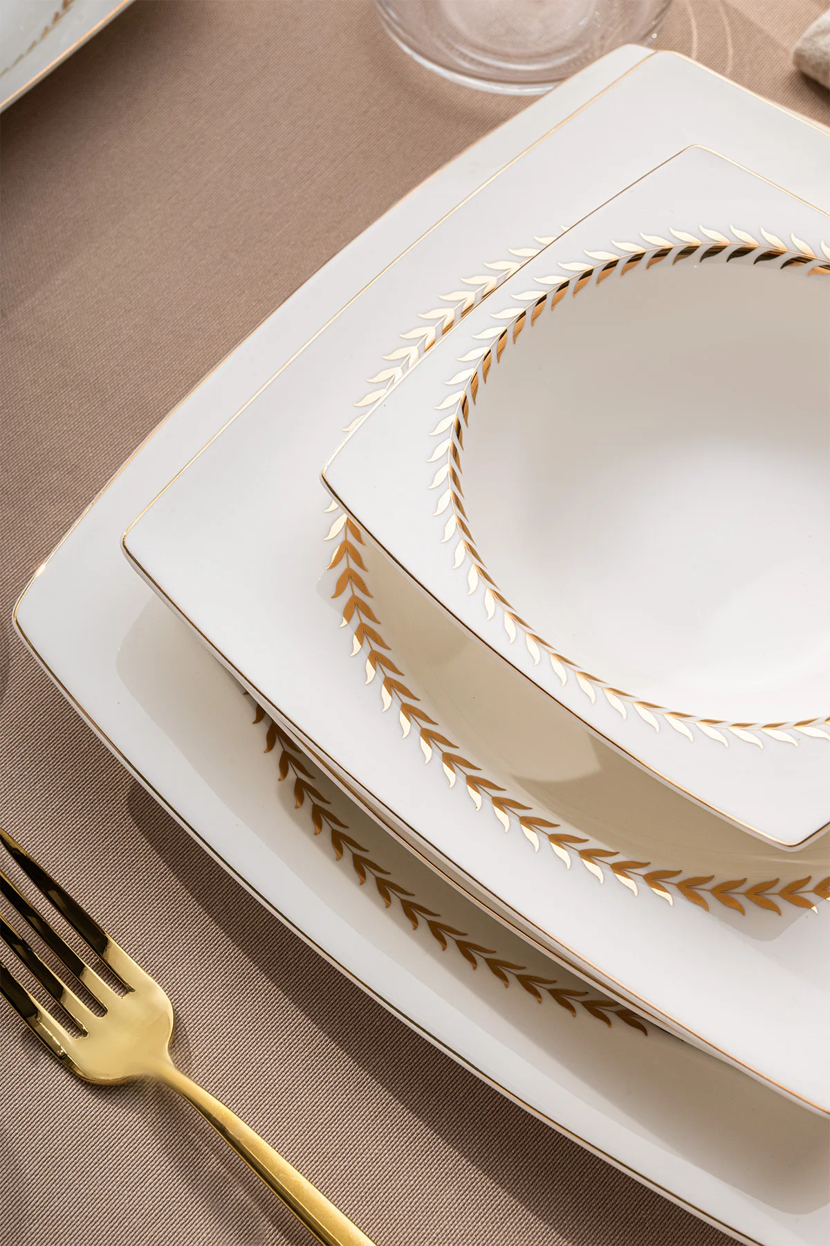 Fine Bone Başak 60 Parça 12 Kişilik Kare Yemek Takımı Gold