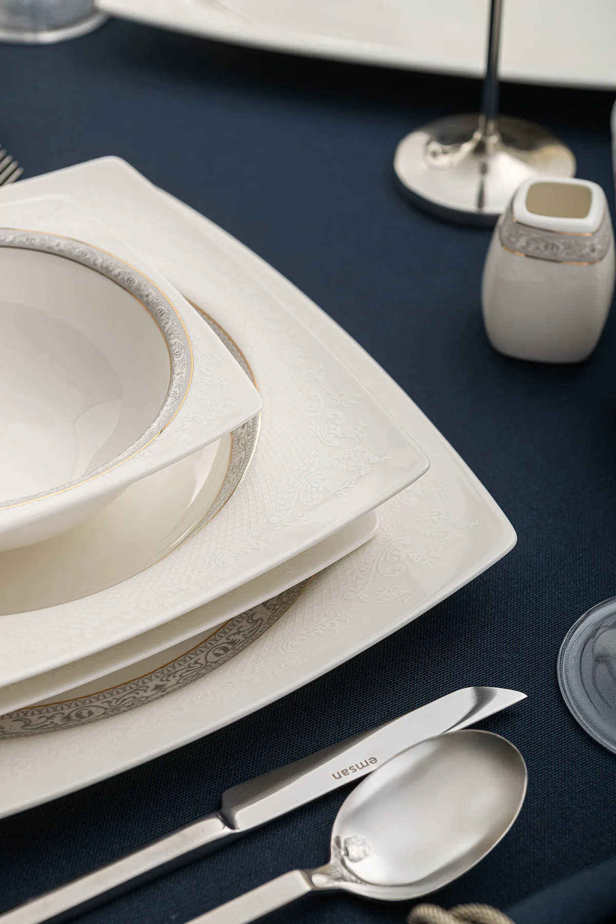 Fine Bone Dantel Yemek Takımı 60 Parça Kare