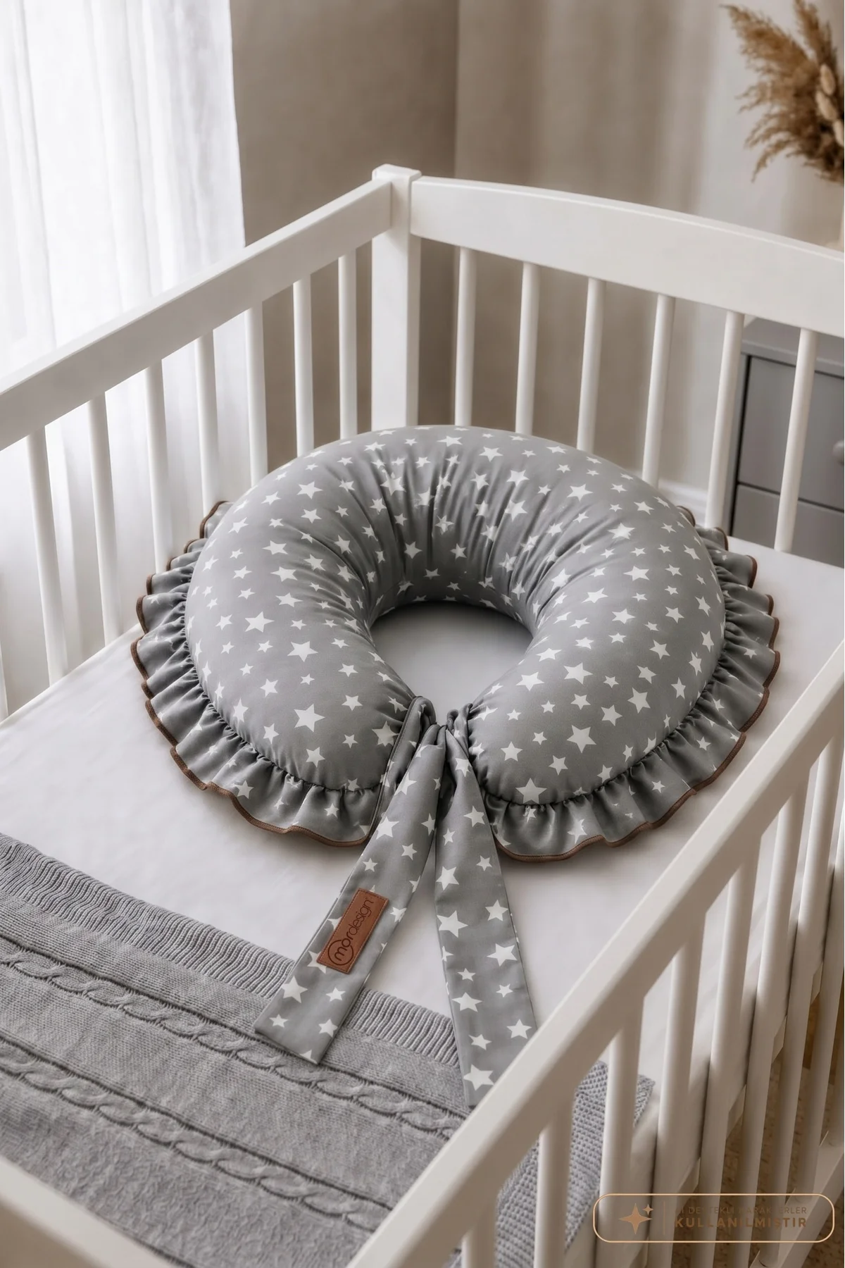 Fırfırlı Emzirme Yastığı, Bebek Destek Minderi, Hamile Yastığı, Pamuk Kumaş, Ruffle Seri, Antrasit Fırfırlı Emzirme Yastığı, Bebek Destek Minderi, Hamile Yastığı, Pamuk Kumaş, Ruffle Seri, Antrasit
