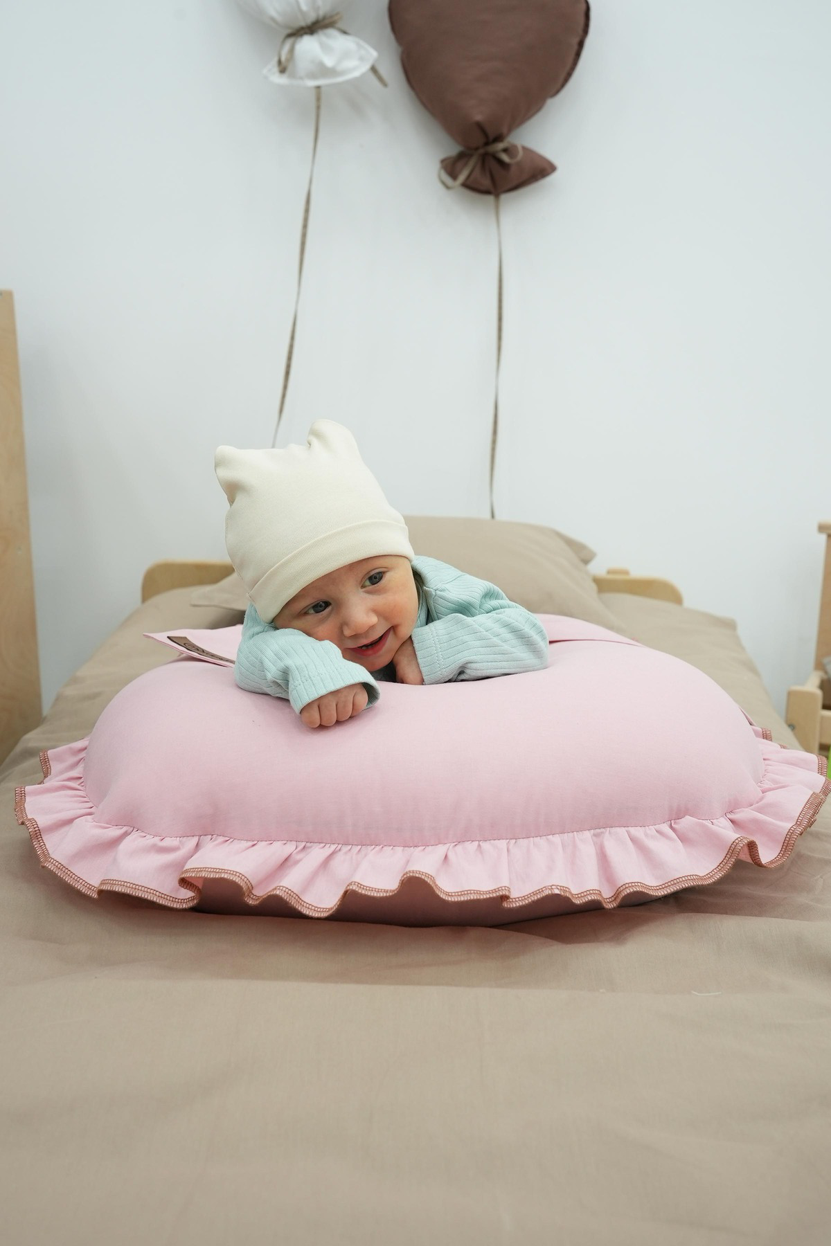 Mordesign Fırfırlı Emzirme Yastığı, Bebek Destek Minderi, Hamile Yastığı, P