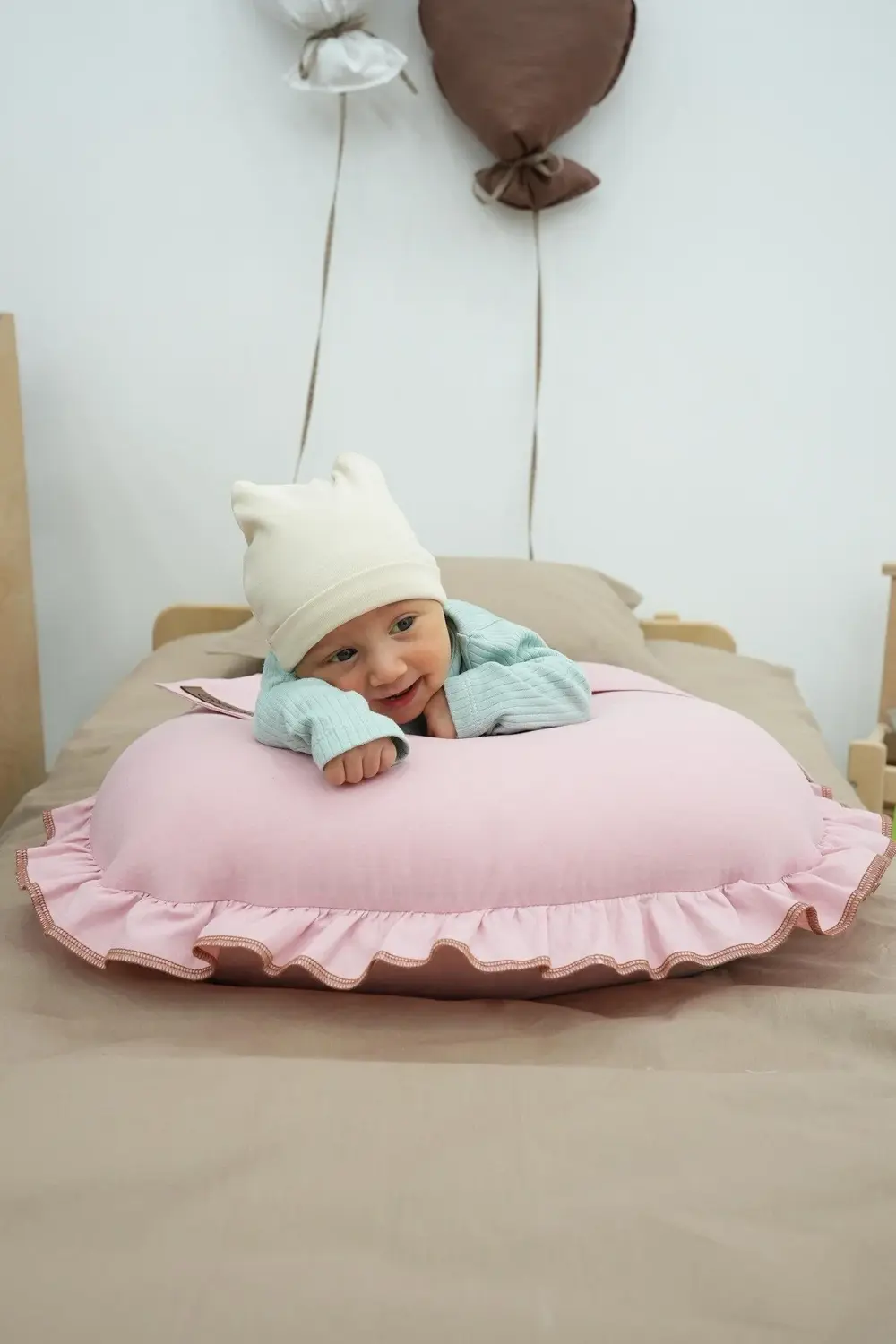 Mordesign Fırfırlı Emzirme Yastığı, Bebek Destek Minderi, Hamile Yastığı, P