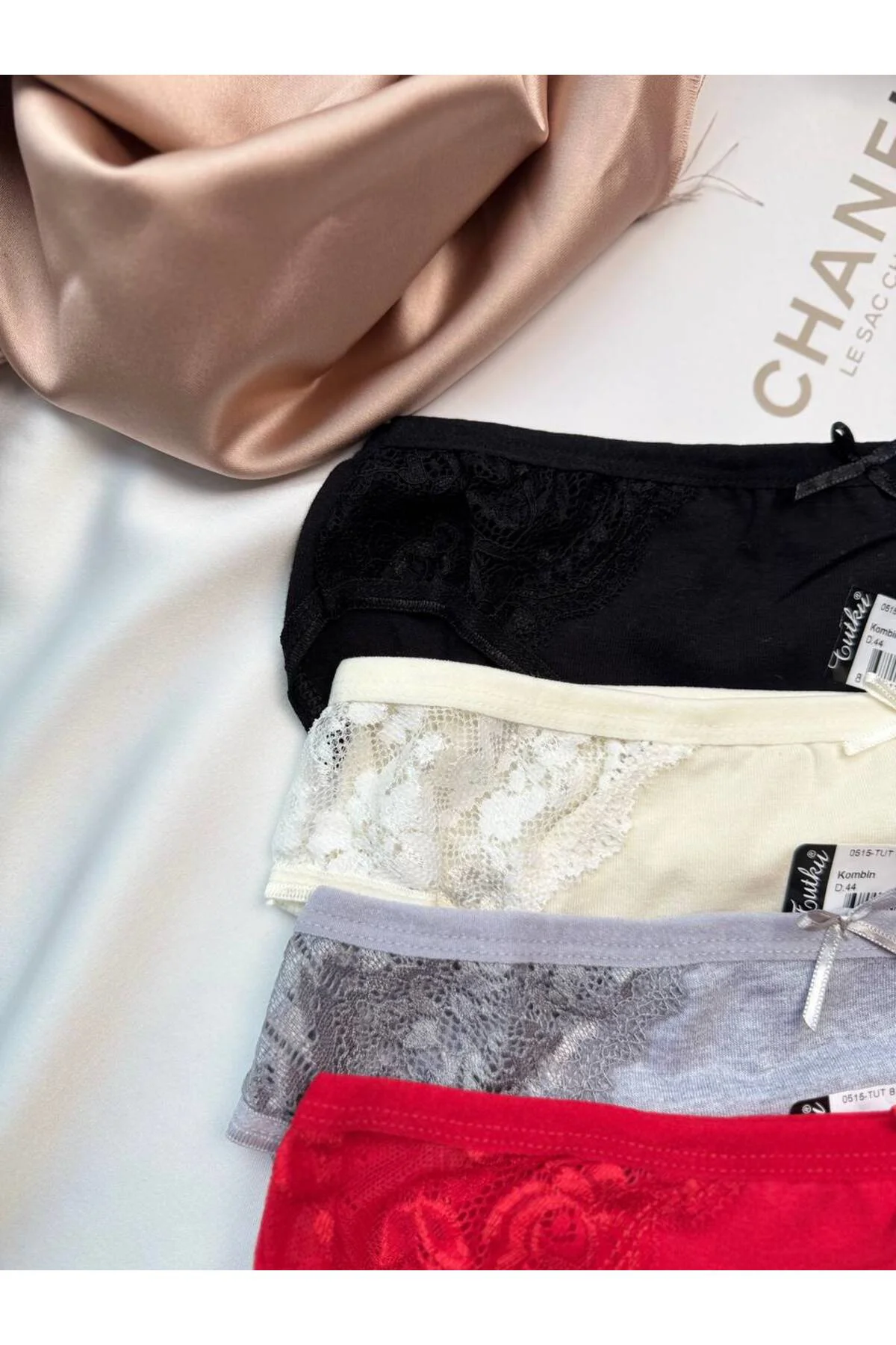 Firuze Bikini Model 4'lü Fiyonklu Dantel Detaylı Külot Seti