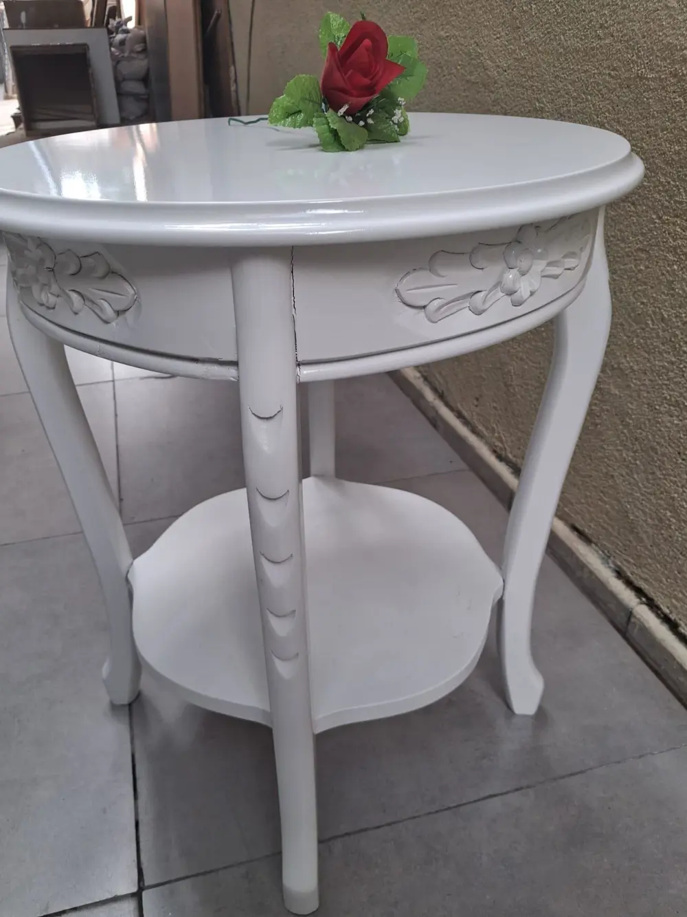 Fiskos 12461 Model Parlak Ahşap Kayın el Oyma ayak Parlak Beyaz M