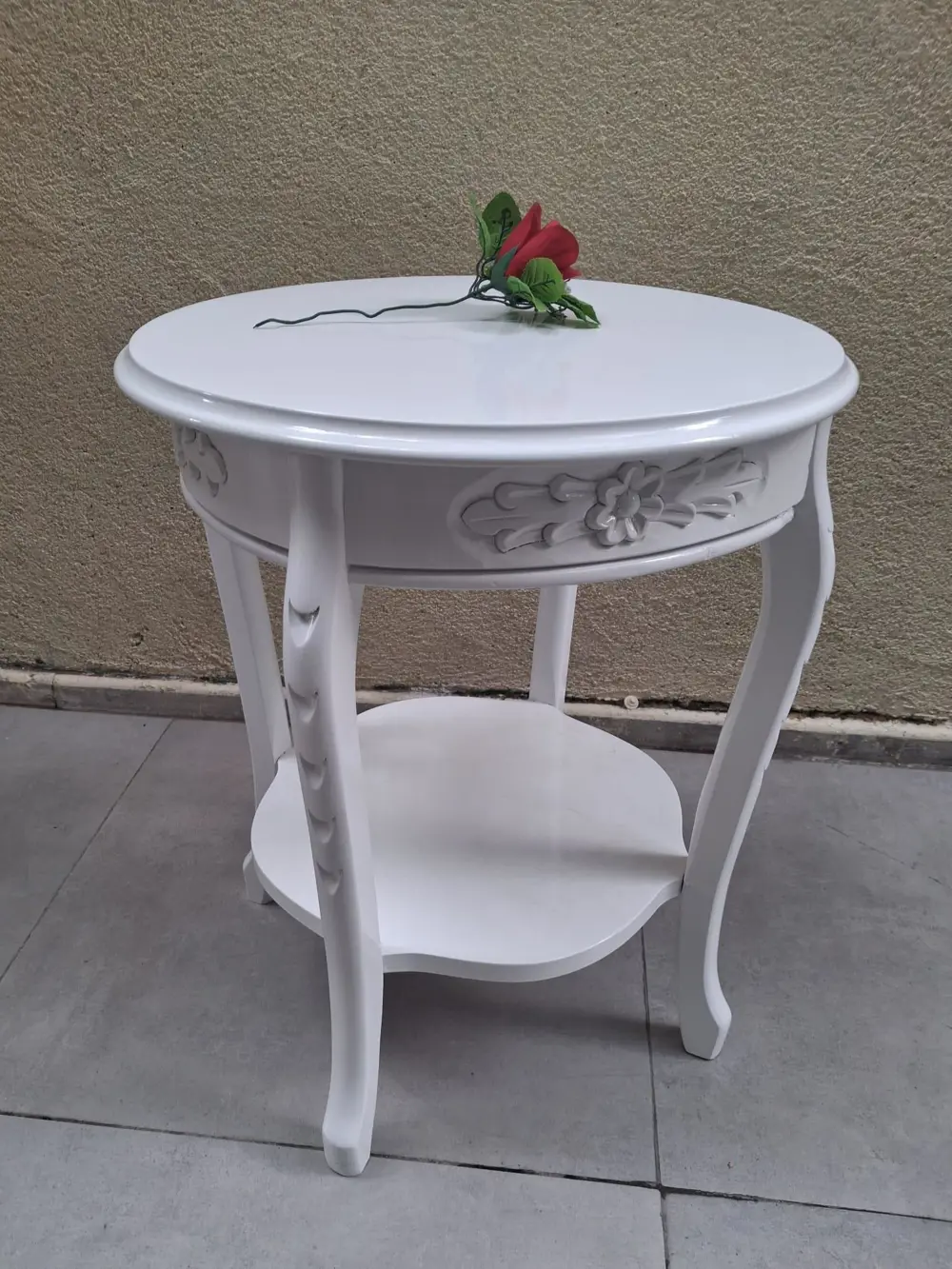 Fiskos 12461 Model Parlak Ahşap Kayın el Oyma ayak Parlak Beyaz M