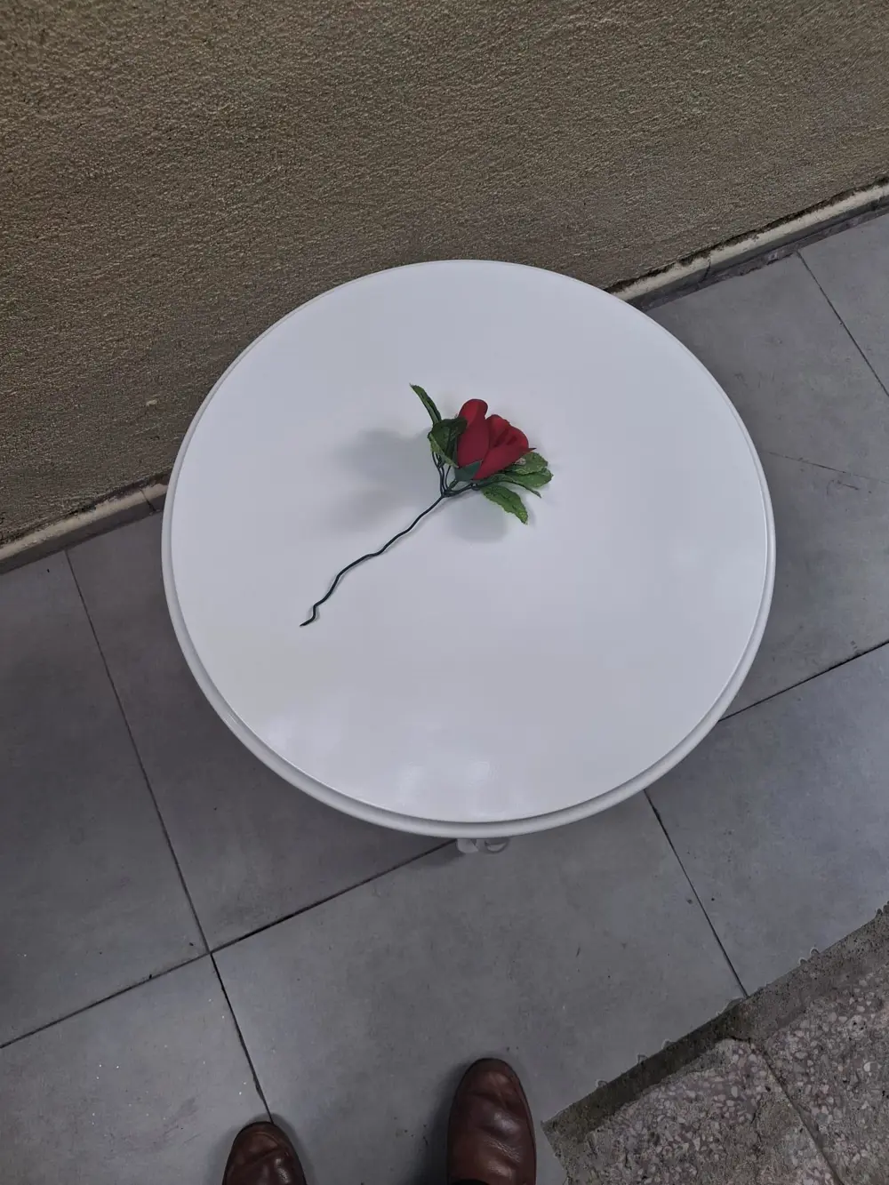 Fiskos 12461 Model Parlak Ahşap Kayın el Oyma ayak Parlak Beyaz M