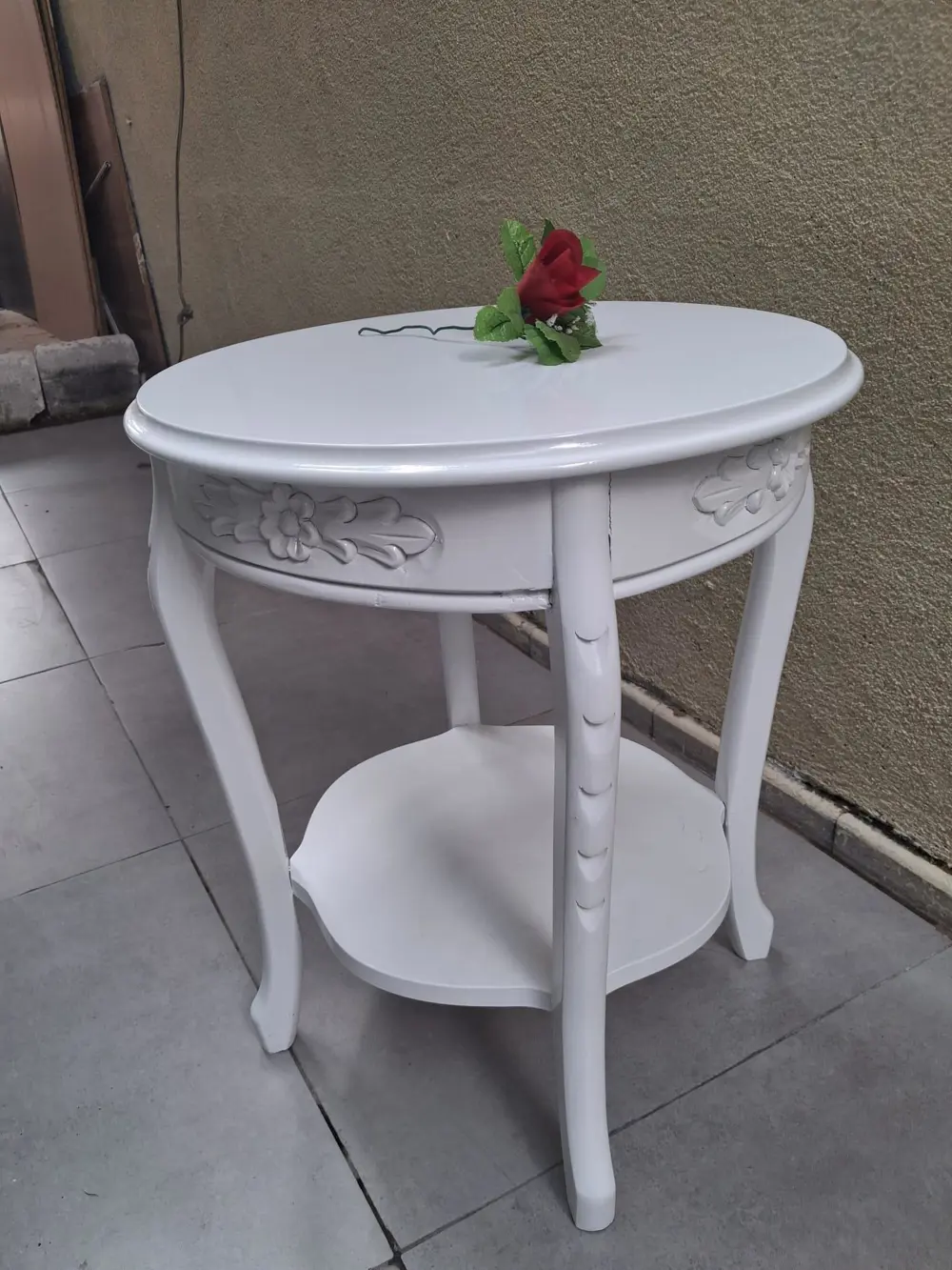 Fiskos 12461 Model Parlak Ahşap Kayın el Oyma ayak Parlak Beyaz M